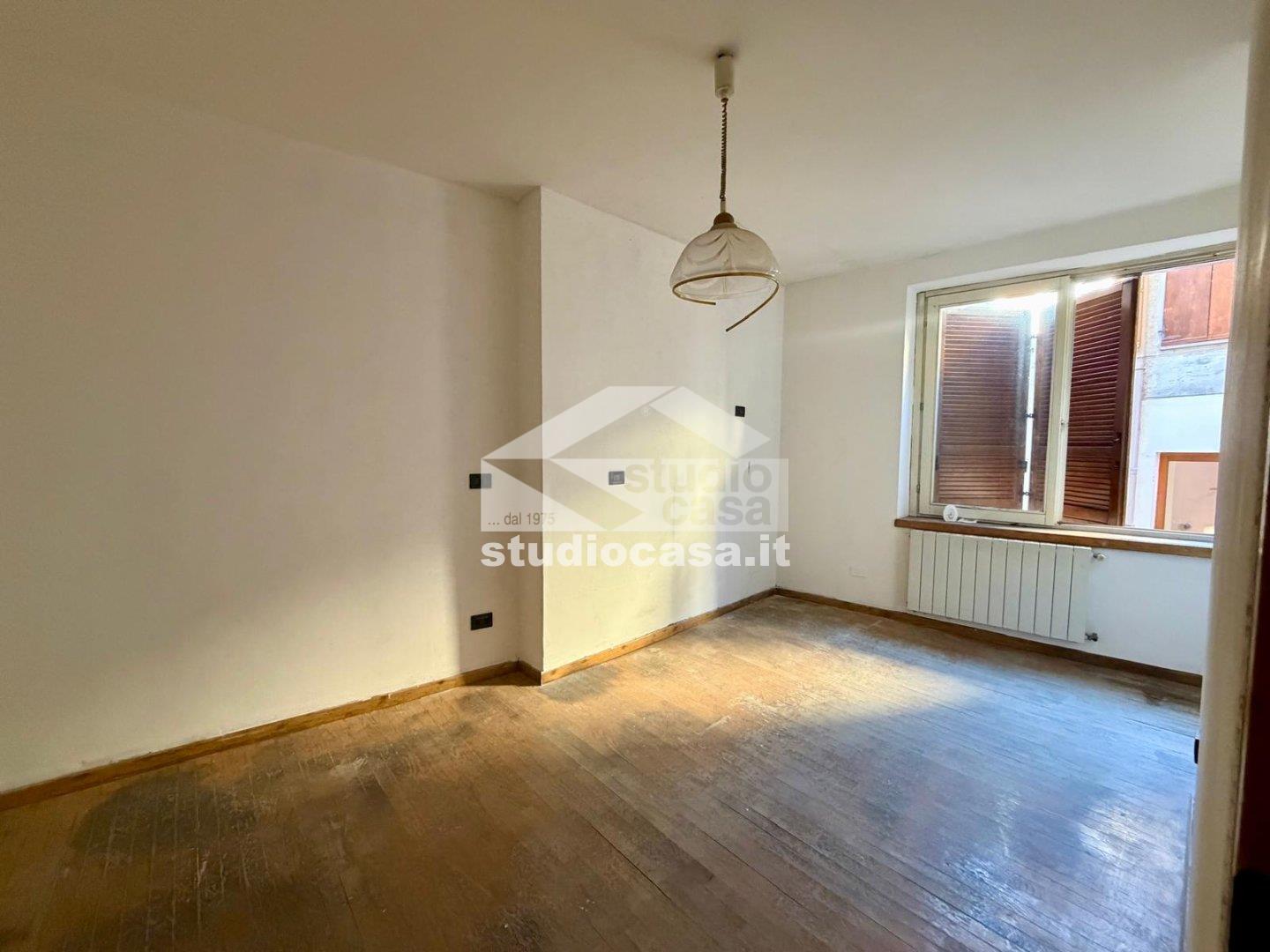 Appartamento in vendita a Lovere