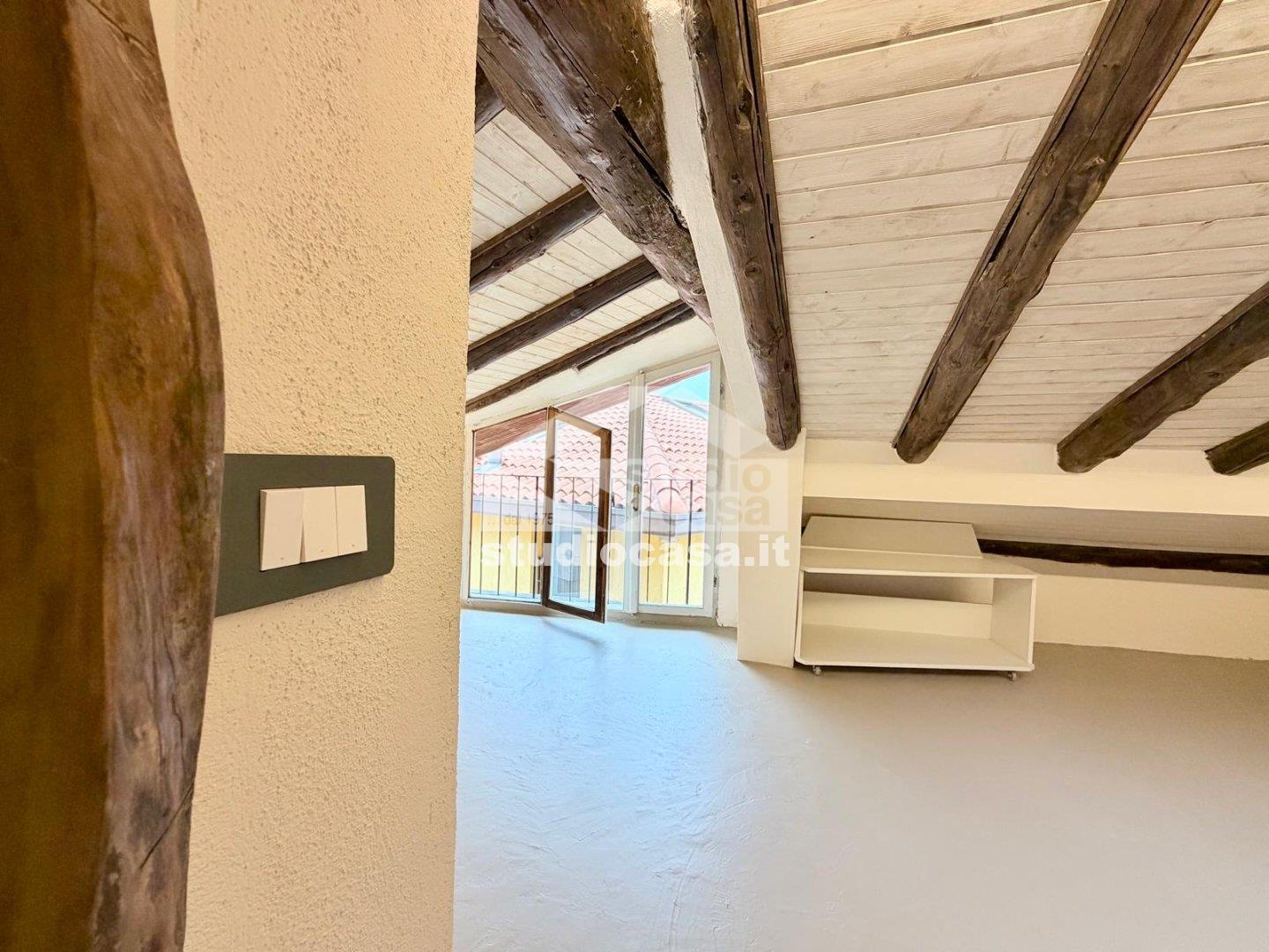 Appartamento in vendita a Lovere