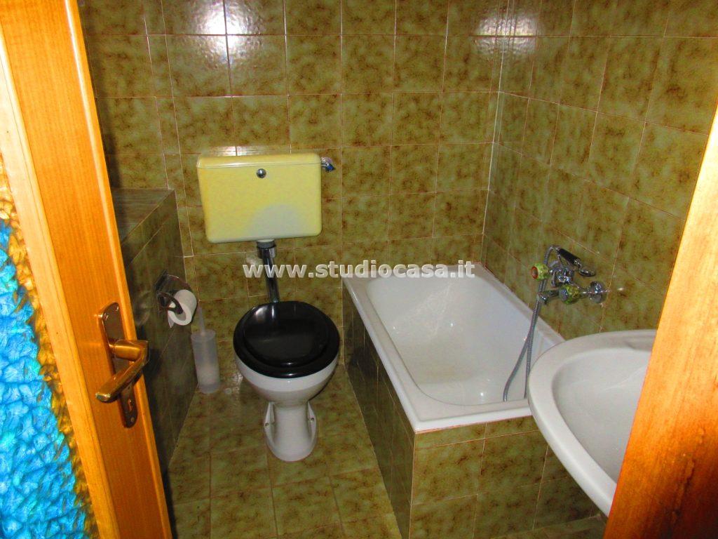 Casa Colonica in vendita a Rogno