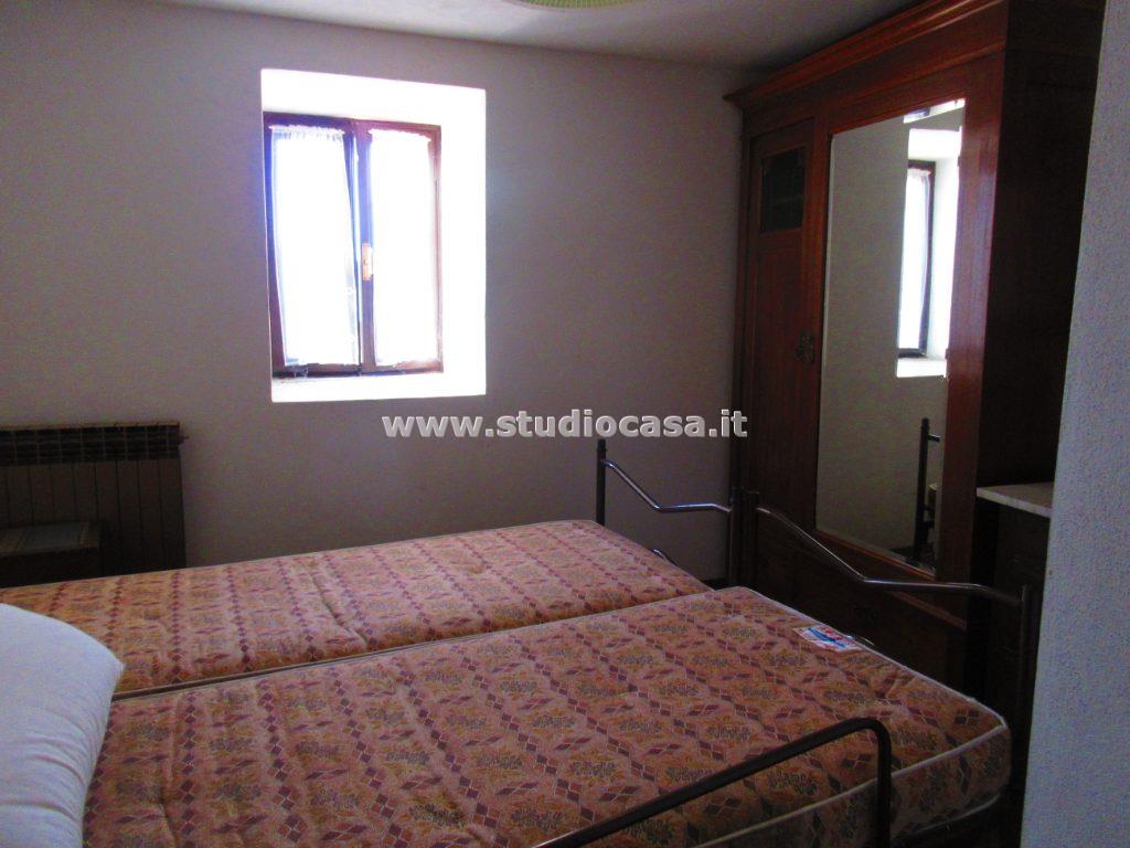 Casa Colonica in vendita a Rogno