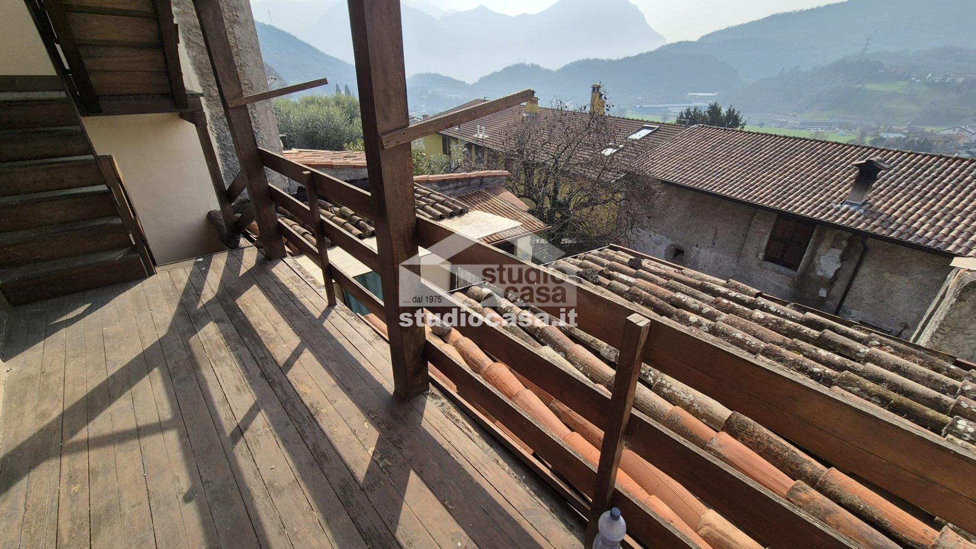 Casa Colonica in vendita a Sovere