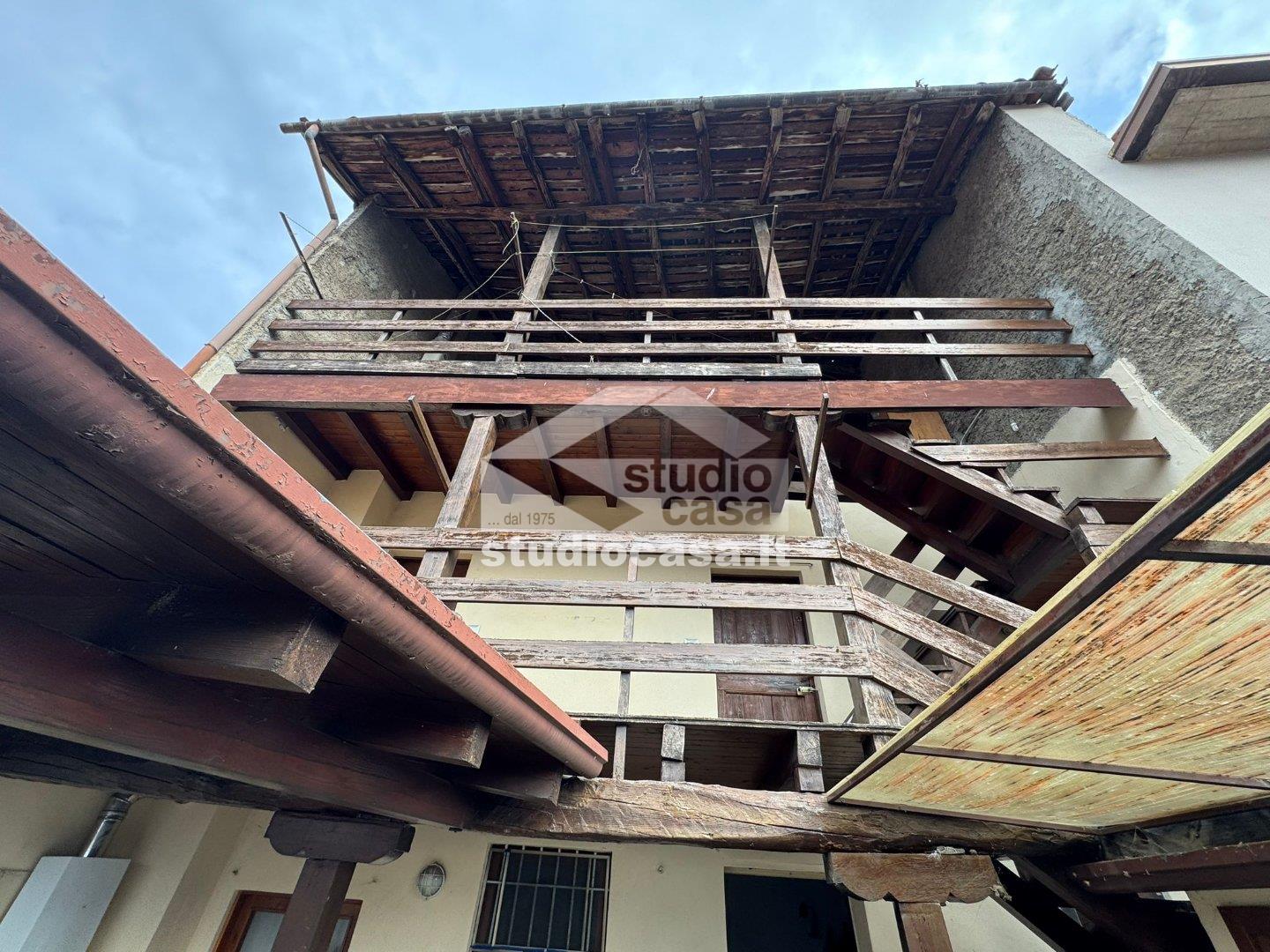 Casa Colonica in vendita a Sovere