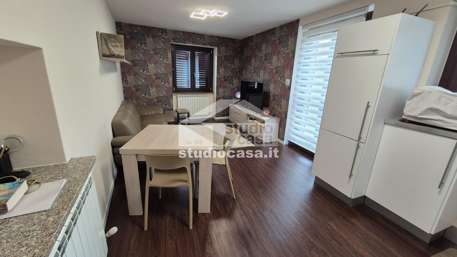 Casa Unifamiliare in vendita a Riva di Solto
