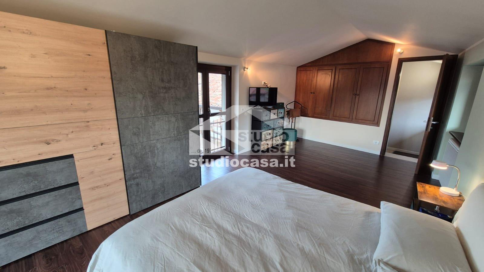 Casa Unifamiliare in vendita a Riva di Solto