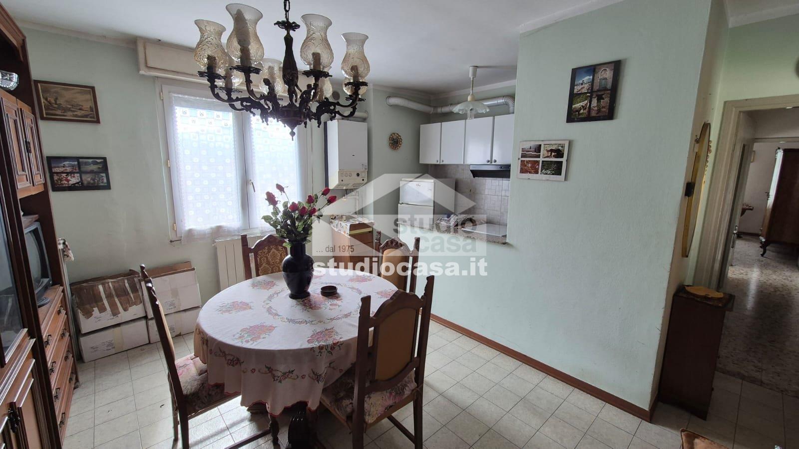 Appartamento in vendita a Endine Gaiano