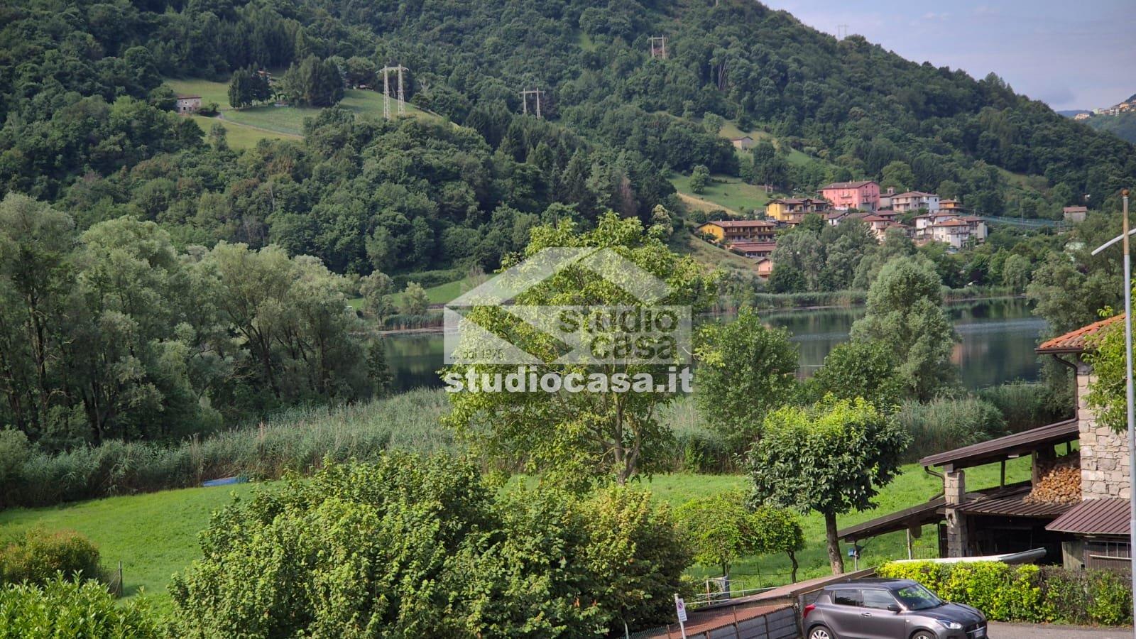 Appartamento in vendita a Endine Gaiano