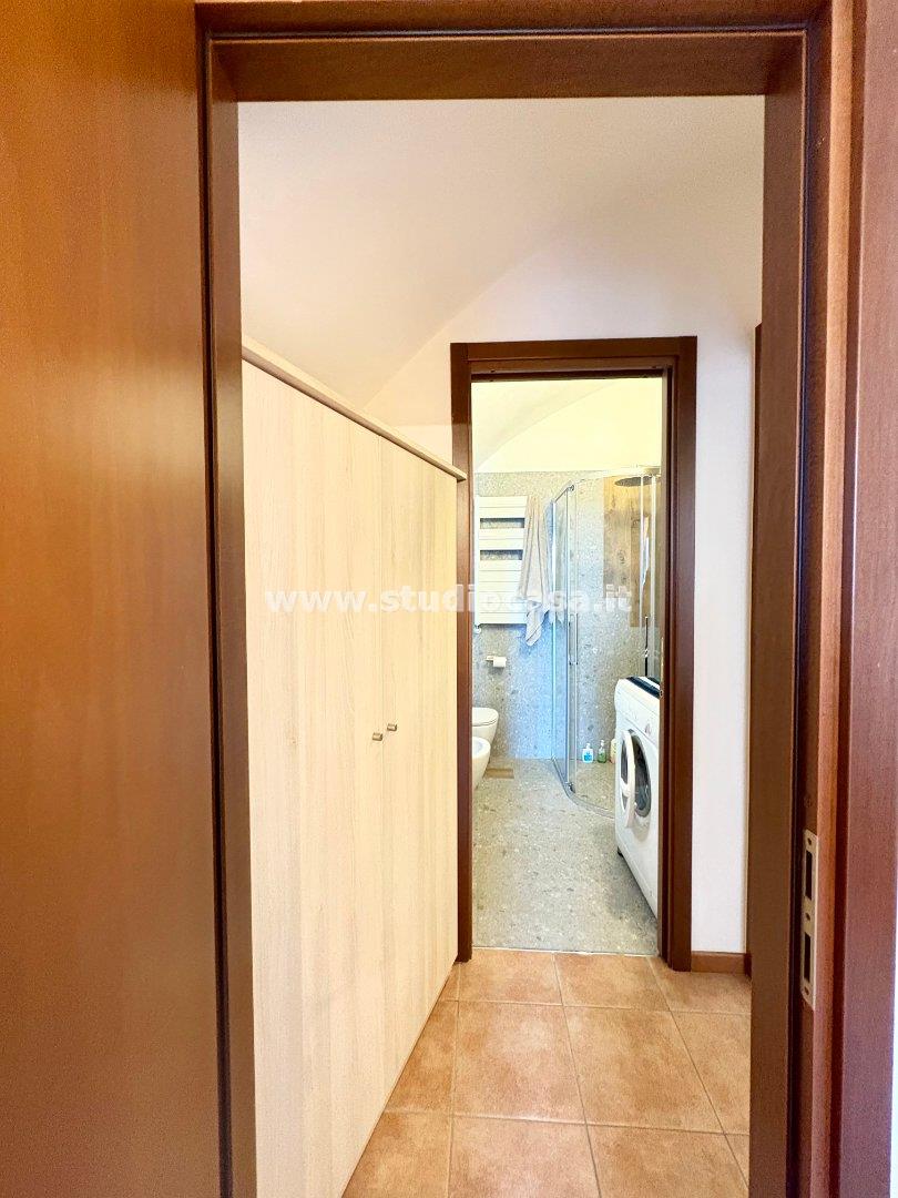 Appartamento in vendita a Costa Volpino
