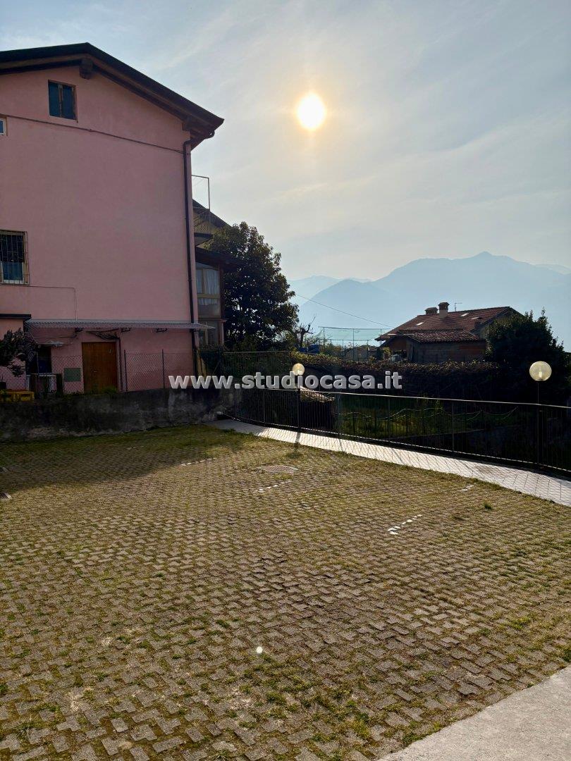 Appartamento in vendita a Costa Volpino
