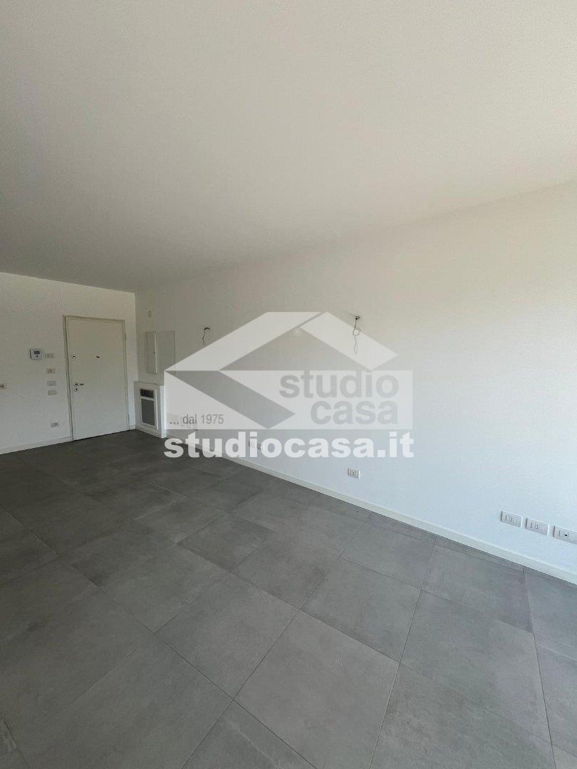 Appartamento in vendita a Costa Volpino
