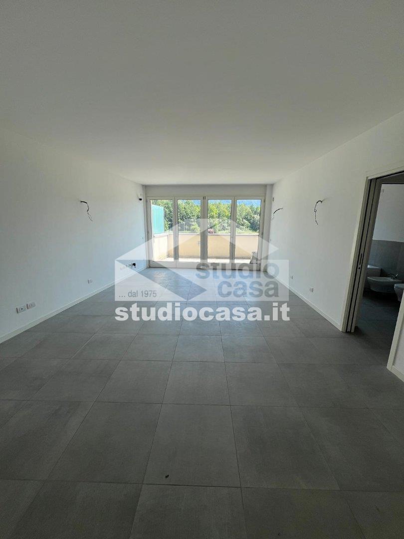 Appartamento in vendita a Costa Volpino