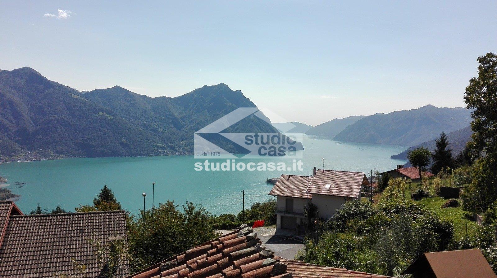 Casa Rustica in vendita a Costa Volpino