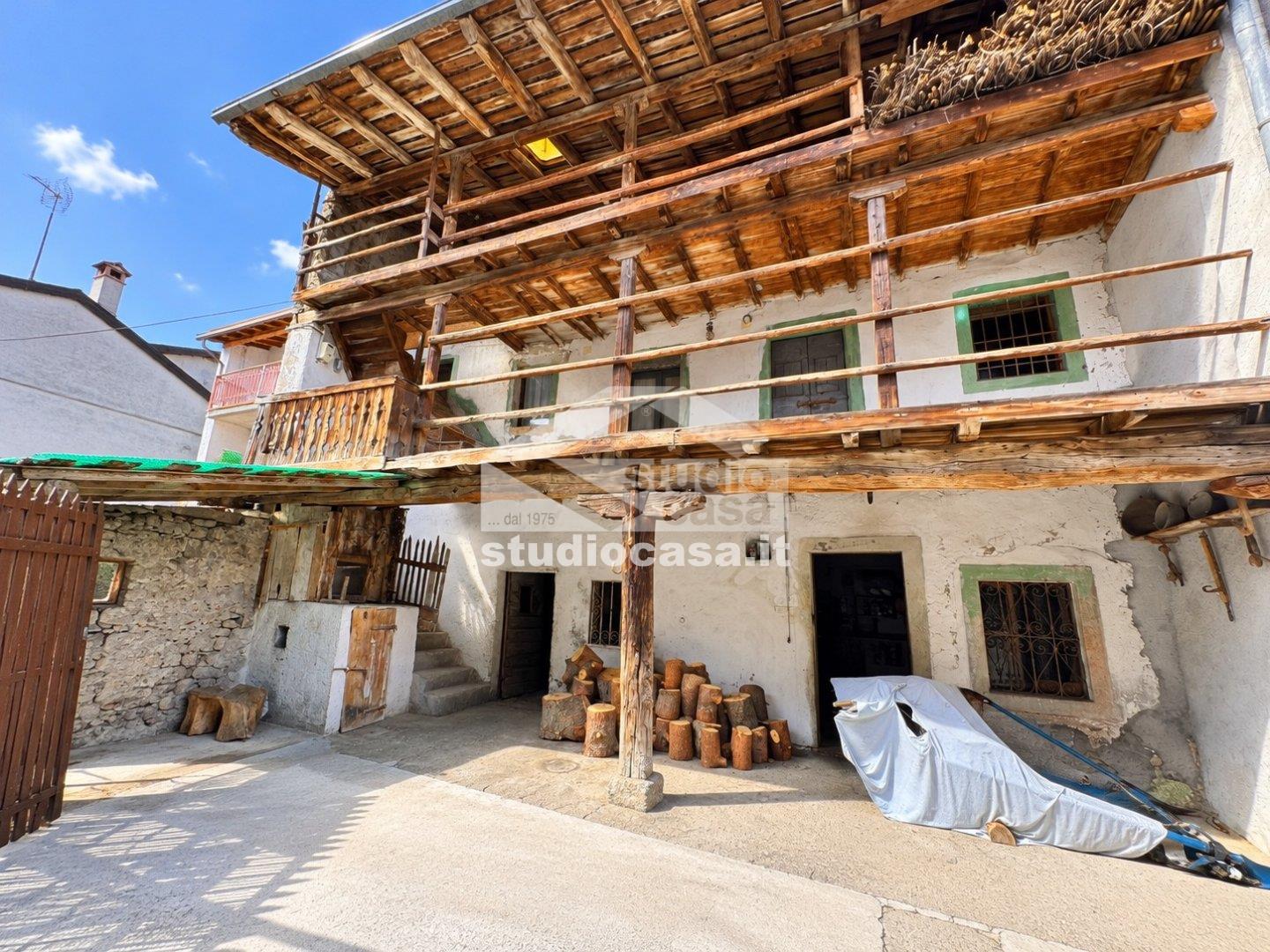 Casa Rustica in vendita a Bossico