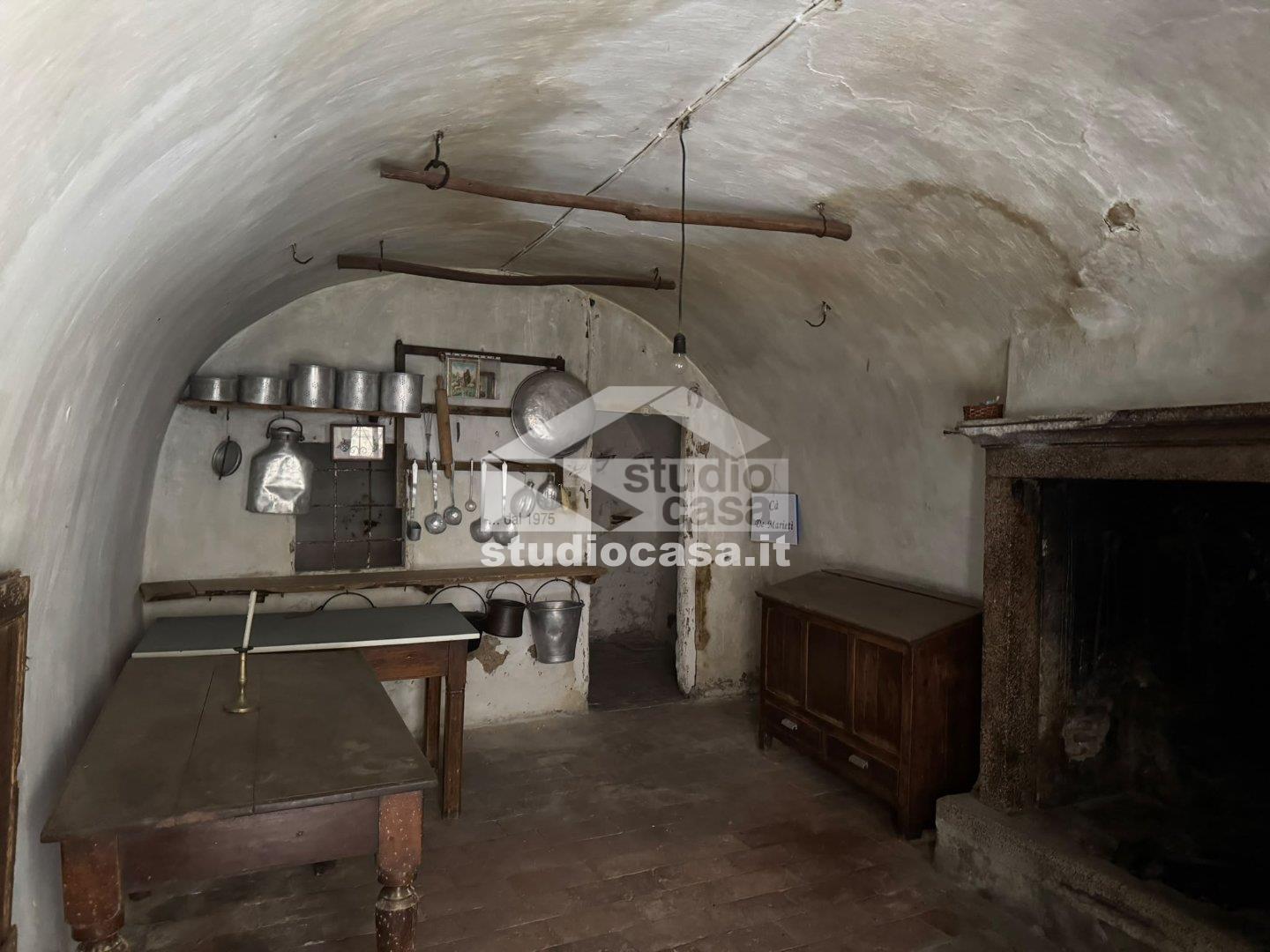 Casa Rustica in vendita a Bossico