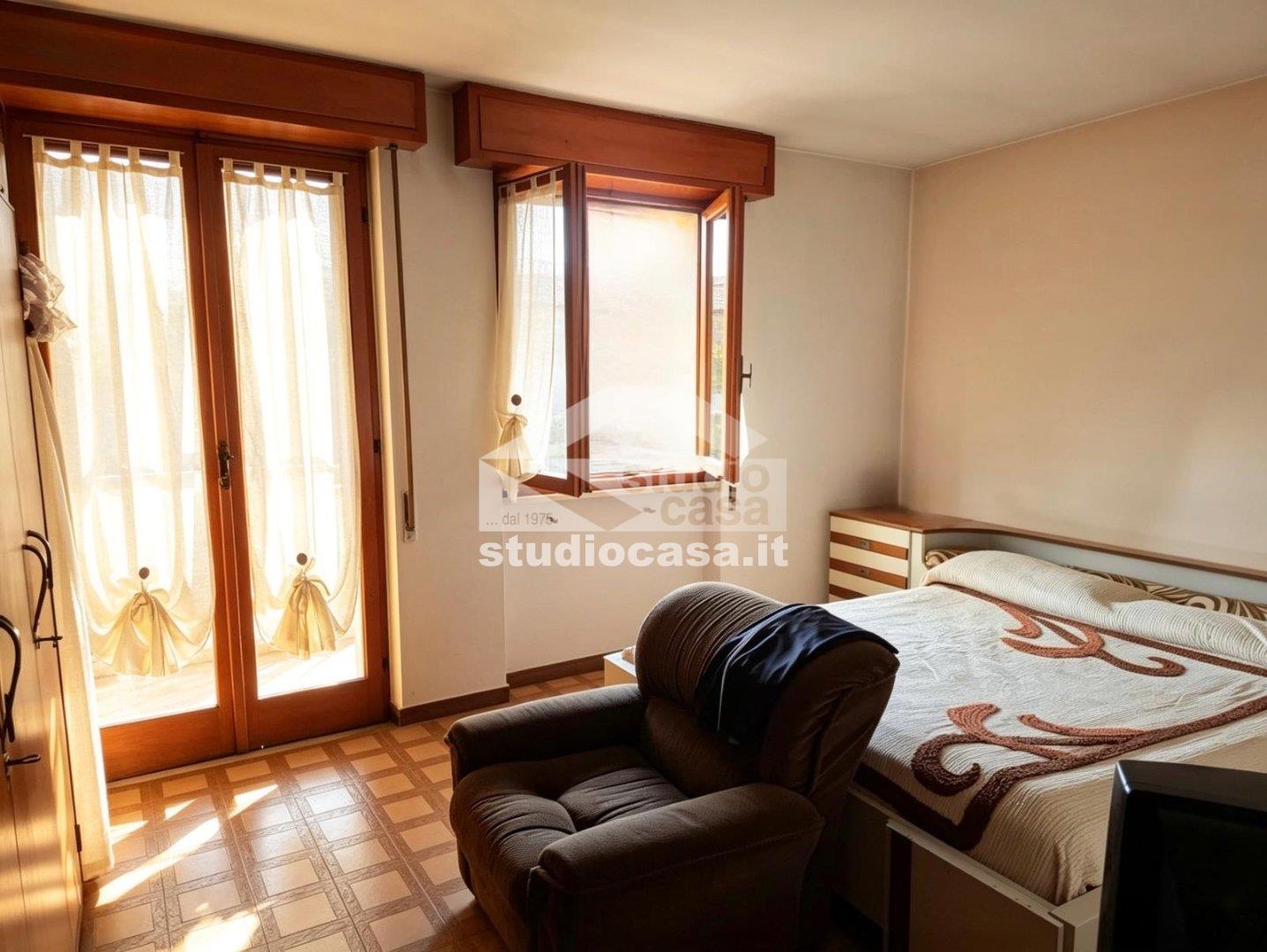 Casale in vendita a Bossico