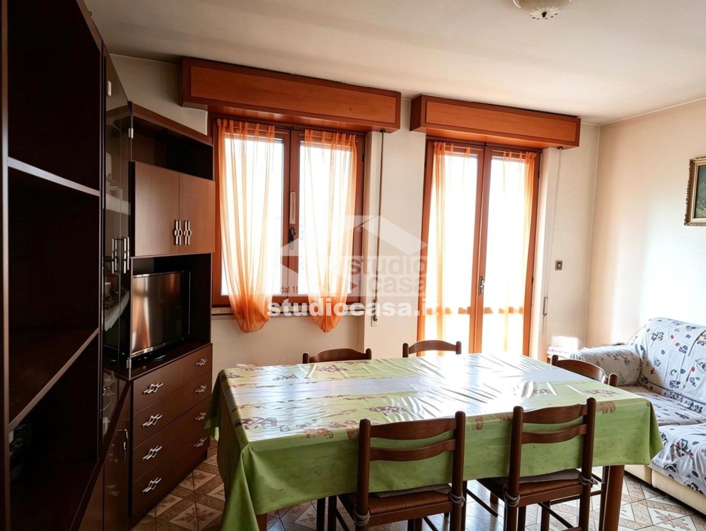 Casale in vendita a Bossico