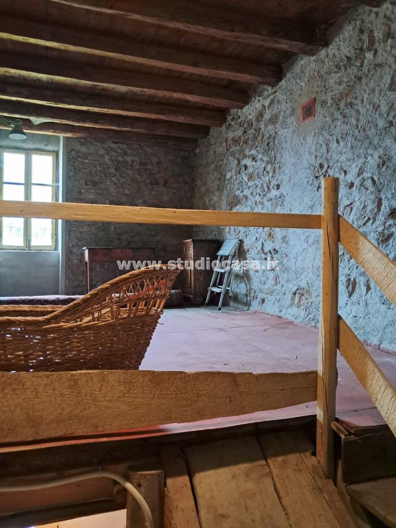 Casa Unifamiliare in vendita a Rogno