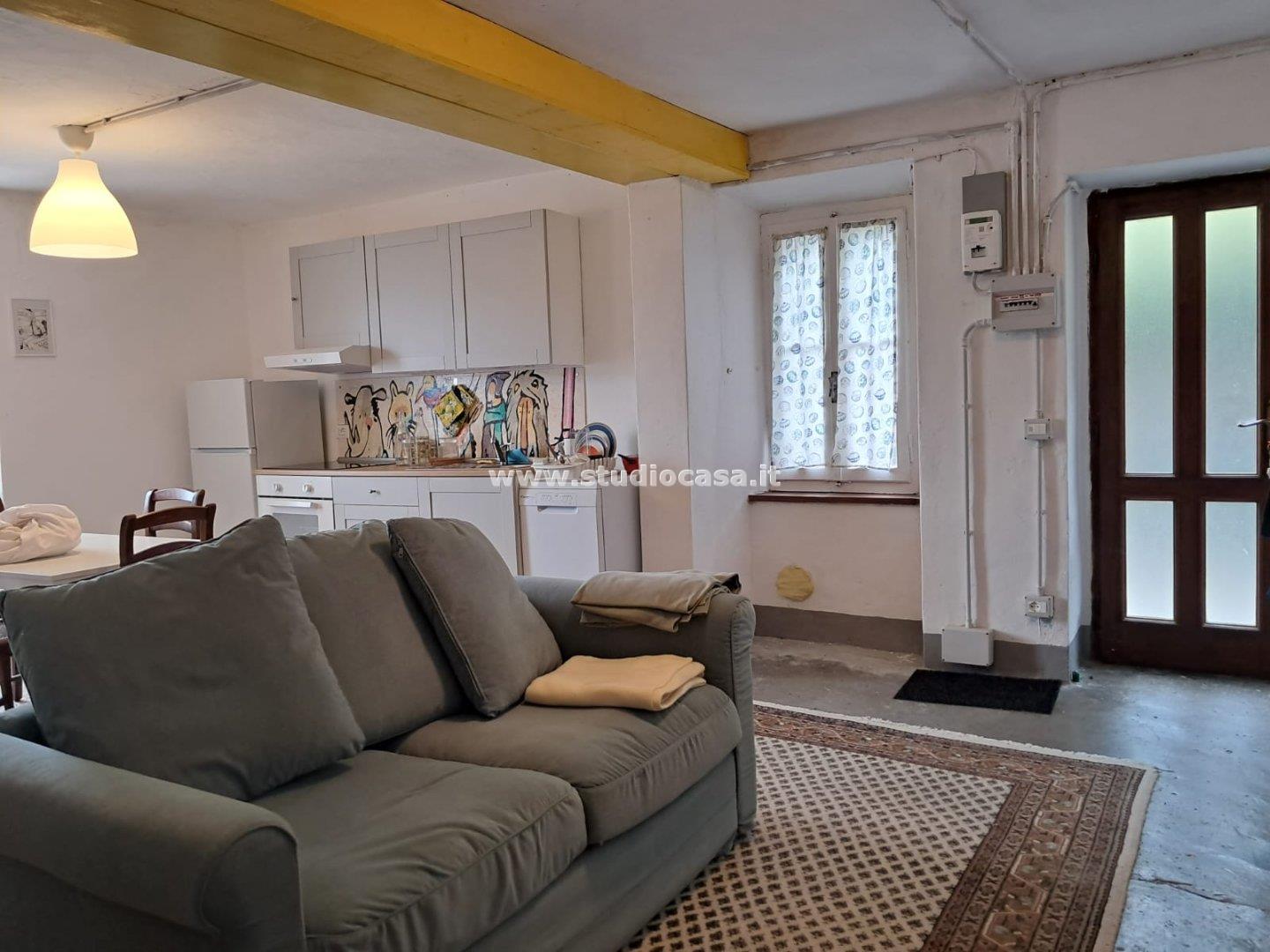 Casa Unifamiliare in vendita a Rogno