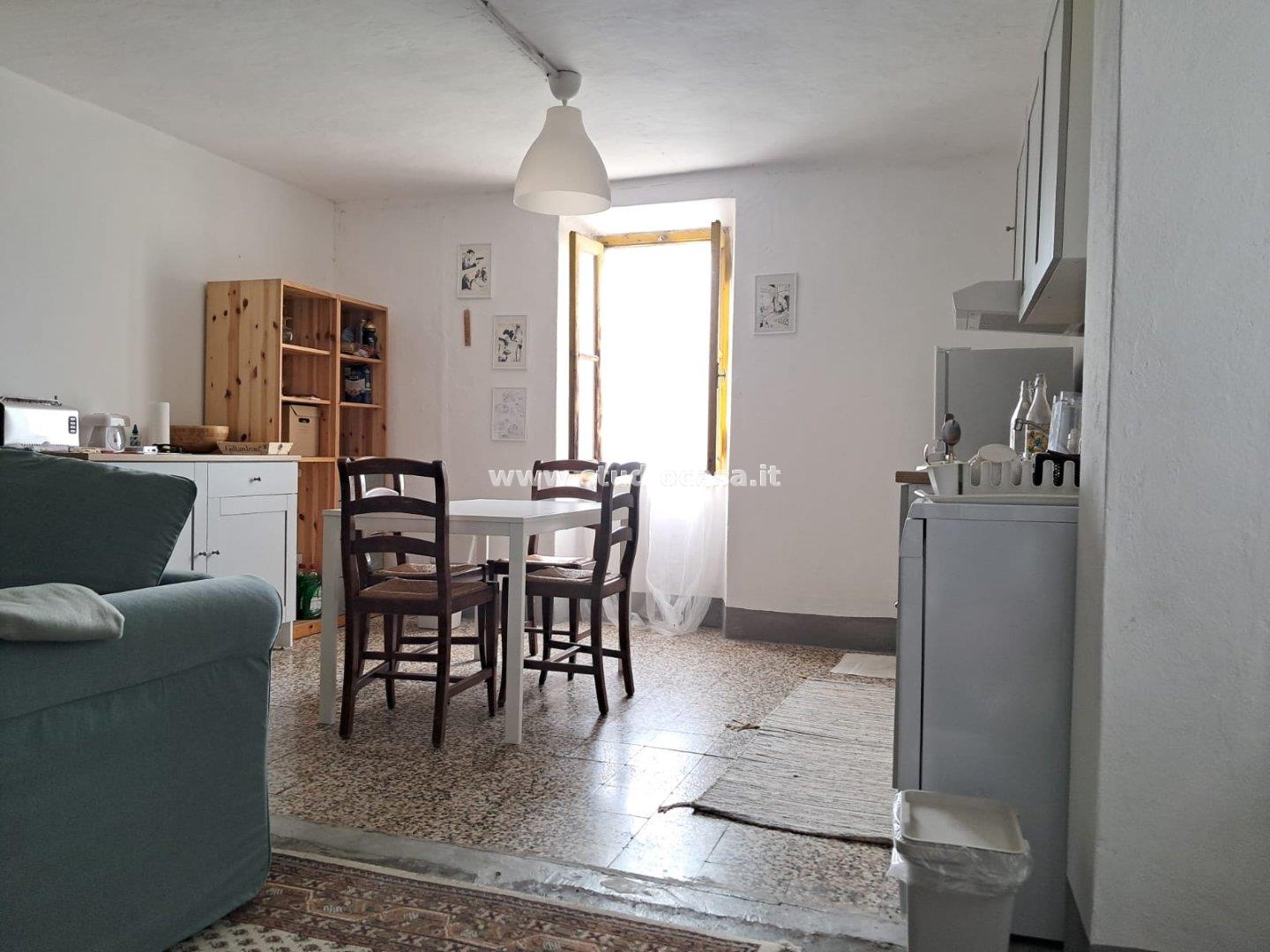 Casa Unifamiliare in vendita a Rogno