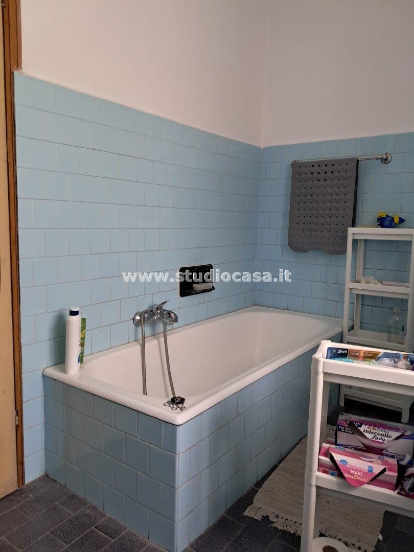 Casa Unifamiliare in vendita a Rogno