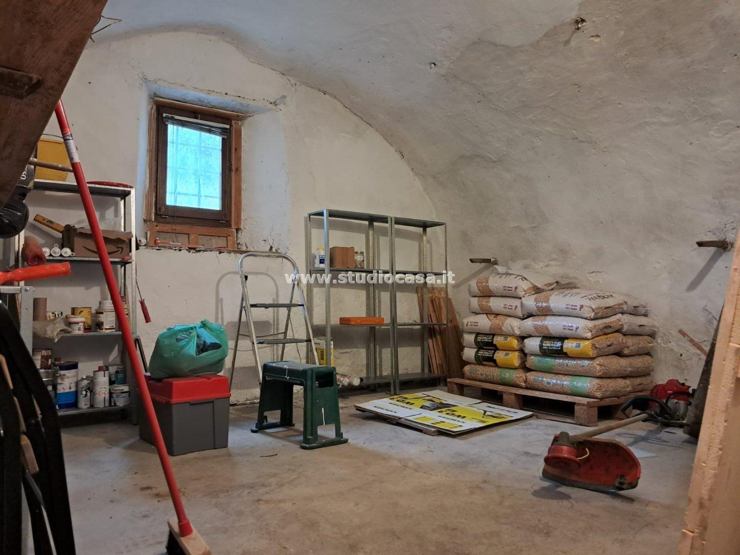 Casa Unifamiliare in vendita a Rogno