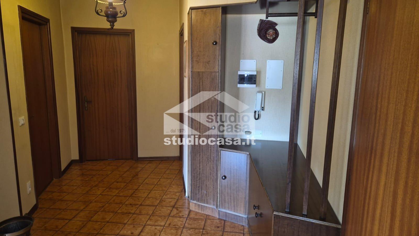 Appartamento in vendita a Endine Gaiano