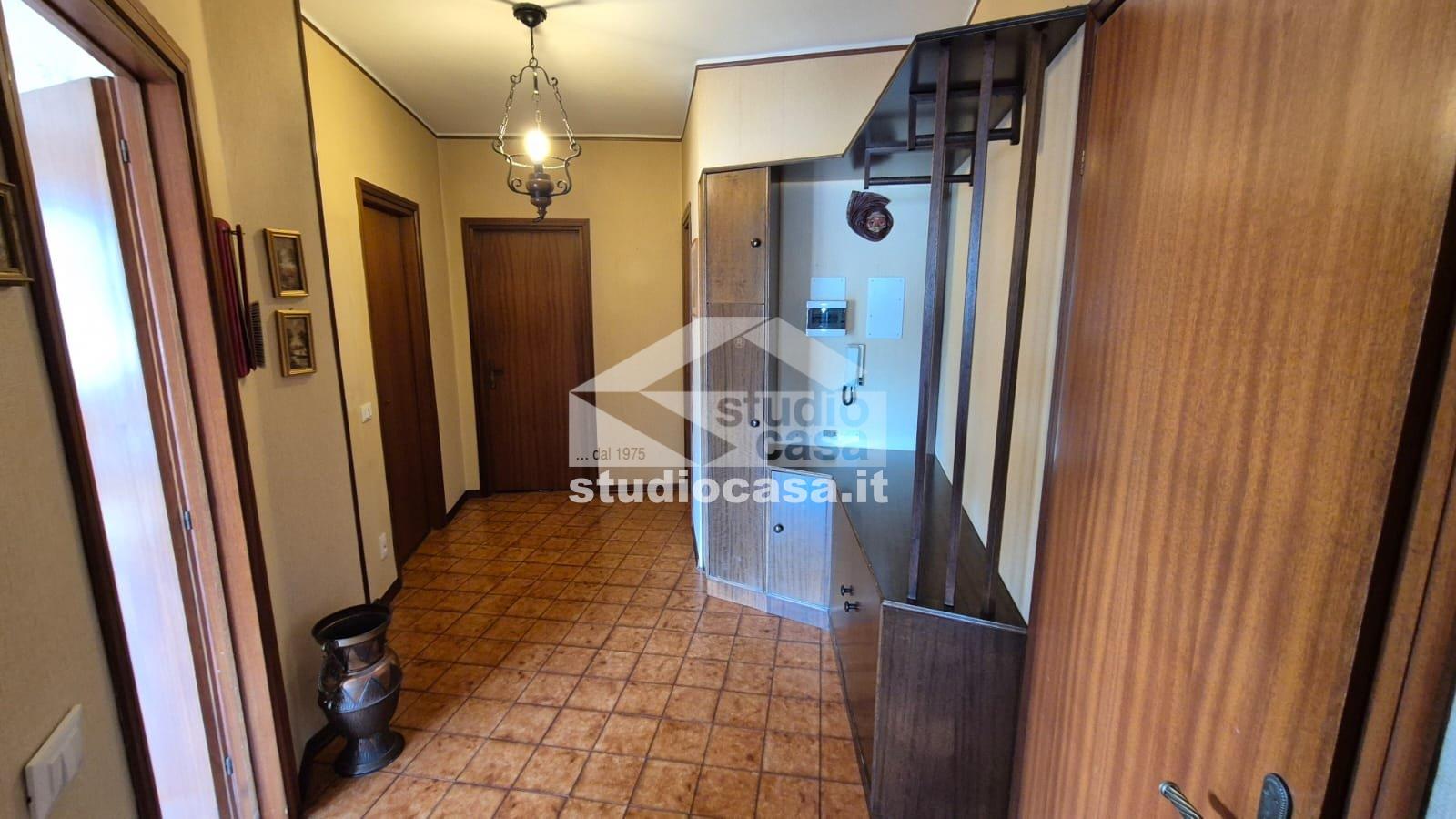 Appartamento in vendita a Endine Gaiano