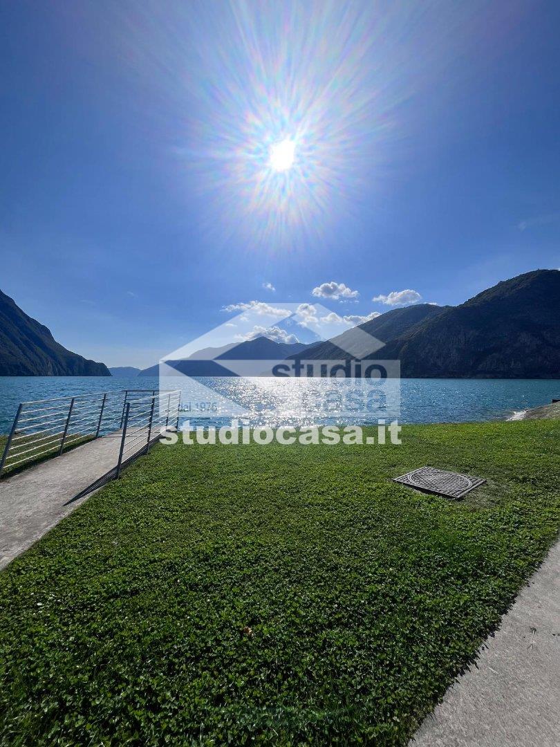 Appartamento in vendita a Castro