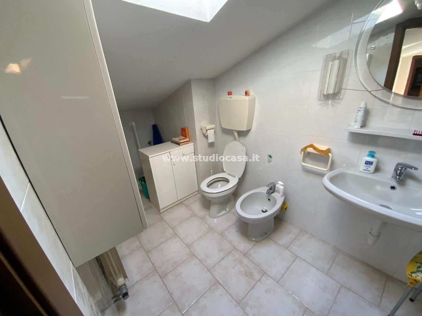Appartamento in vendita a Solto Collina