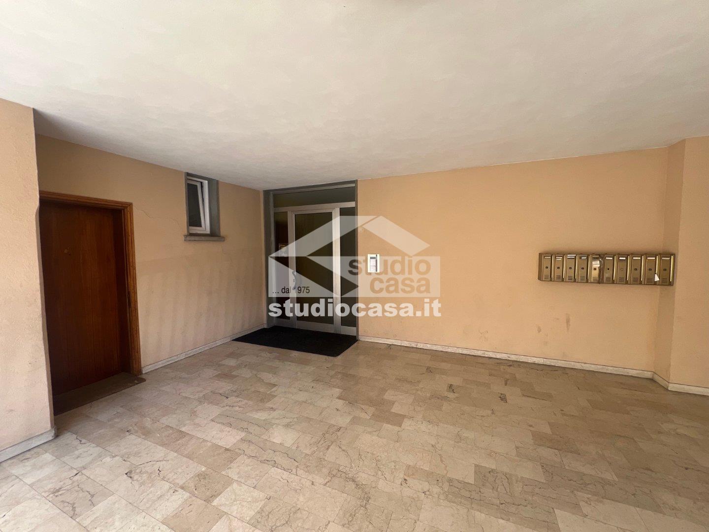 Appartamento in vendita a Costa Volpino