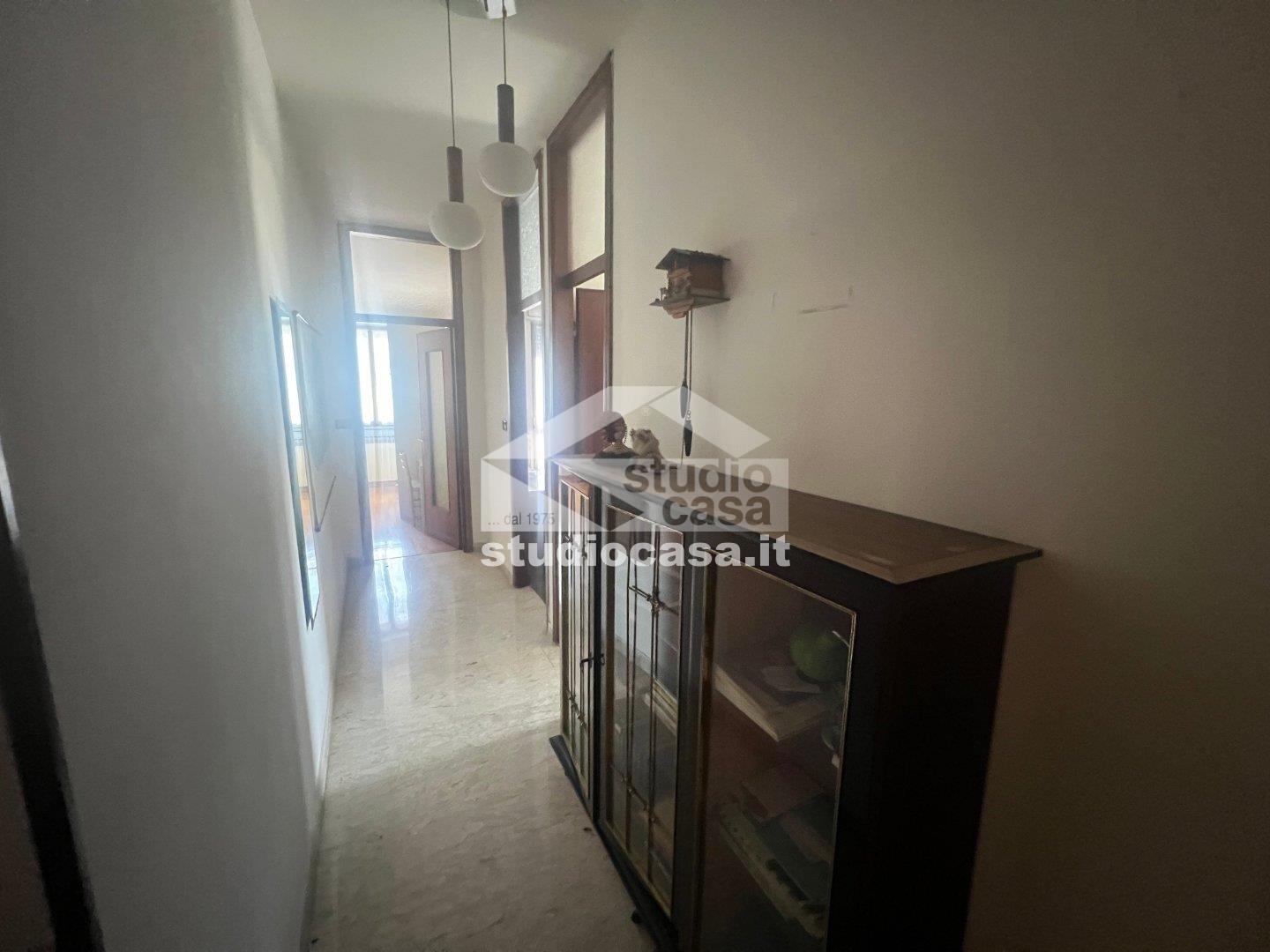 Appartamento in vendita a Costa Volpino