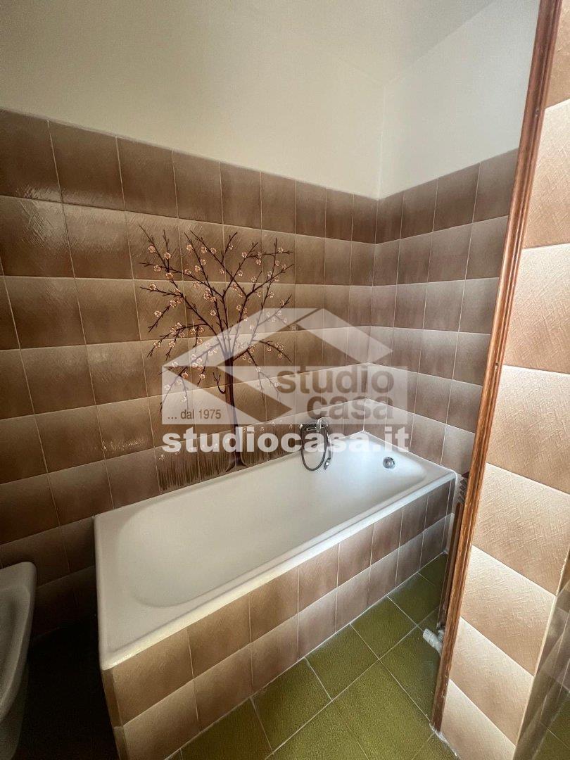 Appartamento in vendita a Costa Volpino