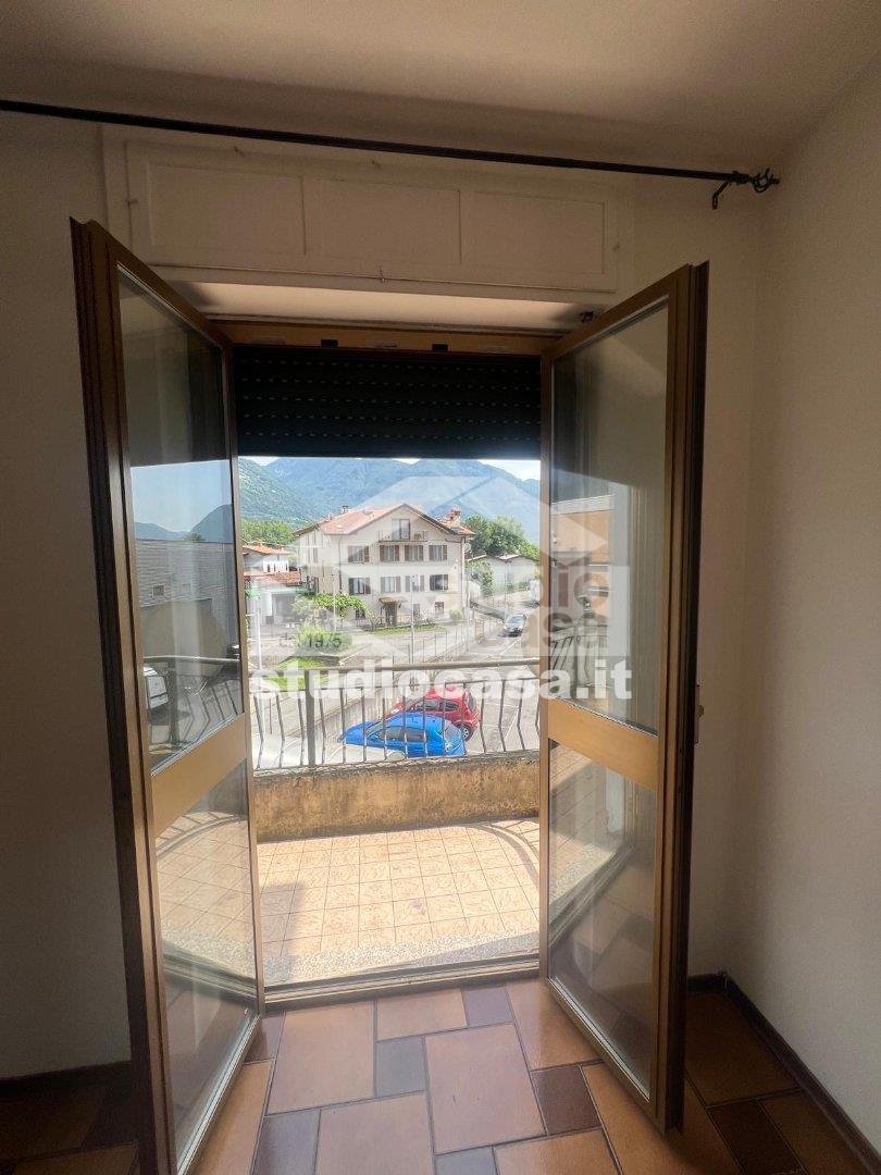 Appartamento in vendita a Costa Volpino