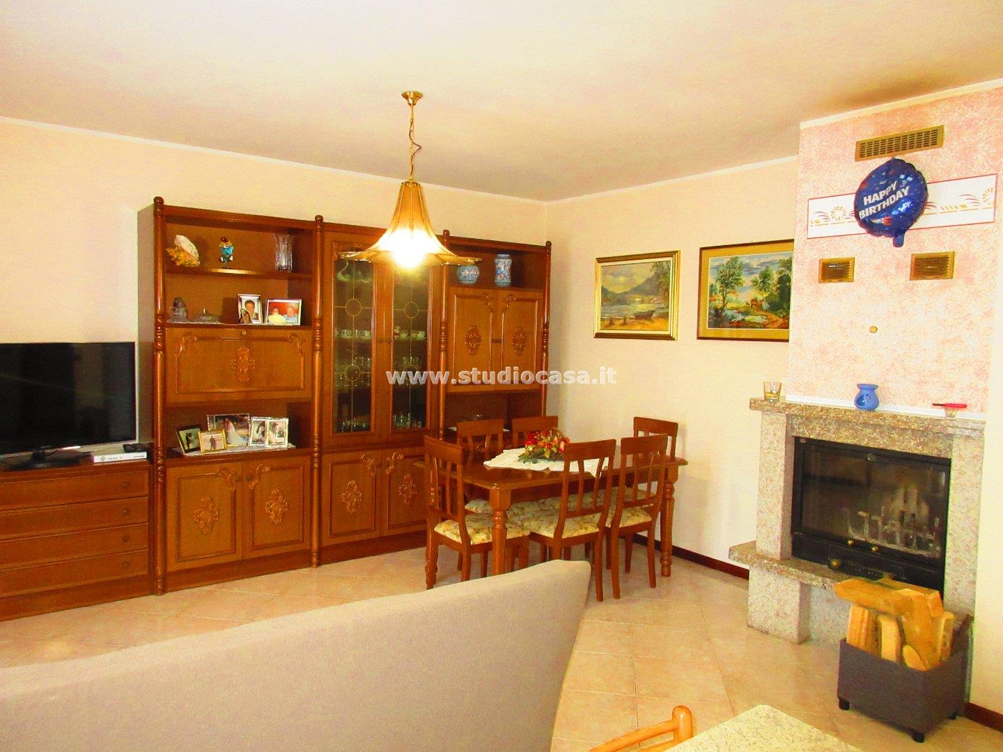 Appartamento in vendita a Endine Gaiano