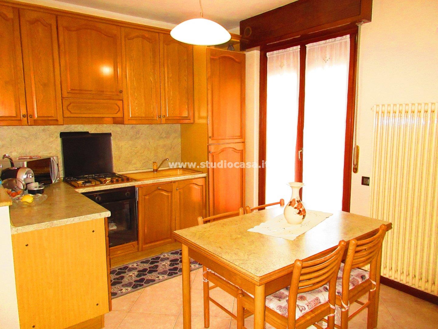 Appartamento in vendita a Endine Gaiano