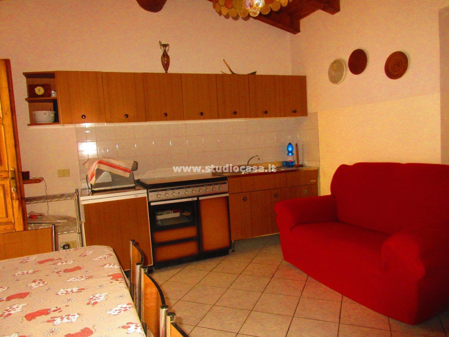 Appartamento in vendita a Endine Gaiano