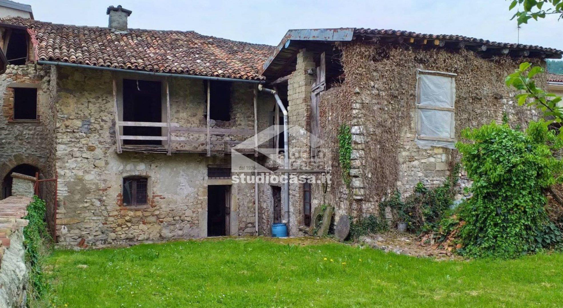Casa Rustica in vendita a Borgo di Terzo