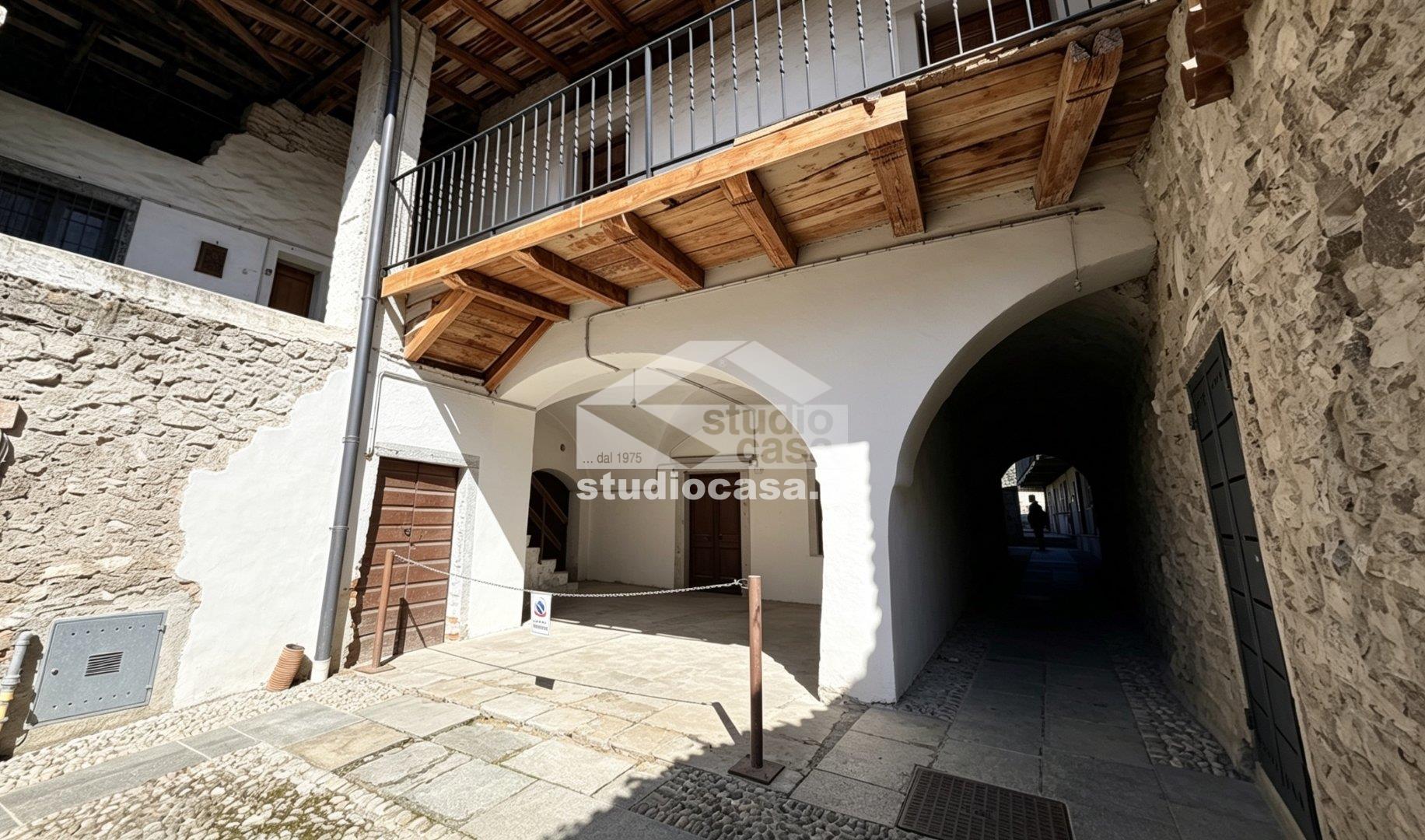 Casa Rustica in vendita a Borgo di Terzo