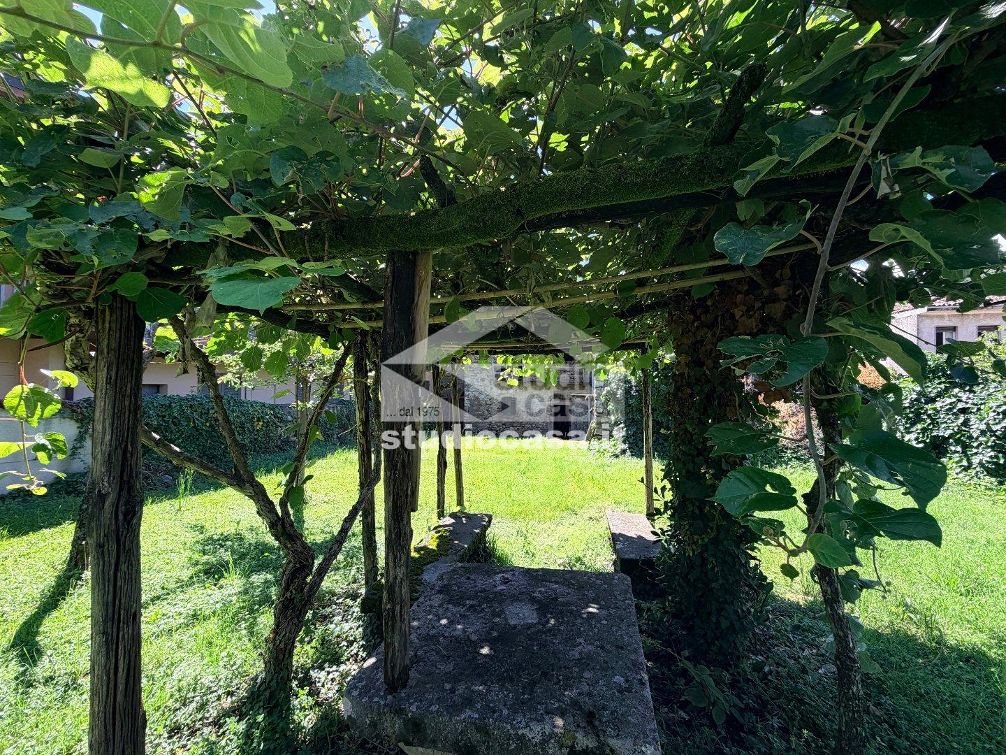 Casa Rustica in vendita a Borgo di Terzo