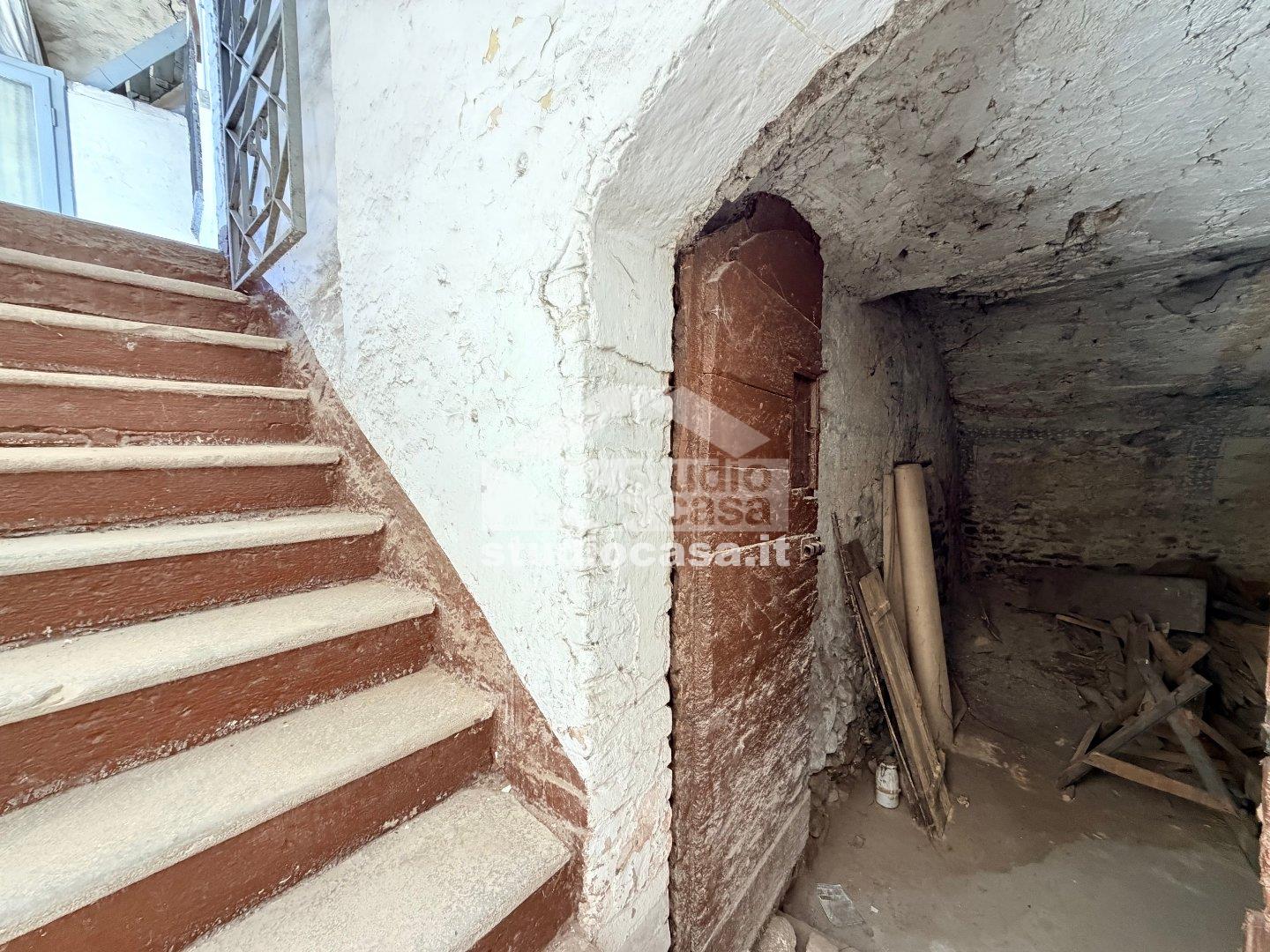 Casa Rustica in vendita a Borgo di Terzo