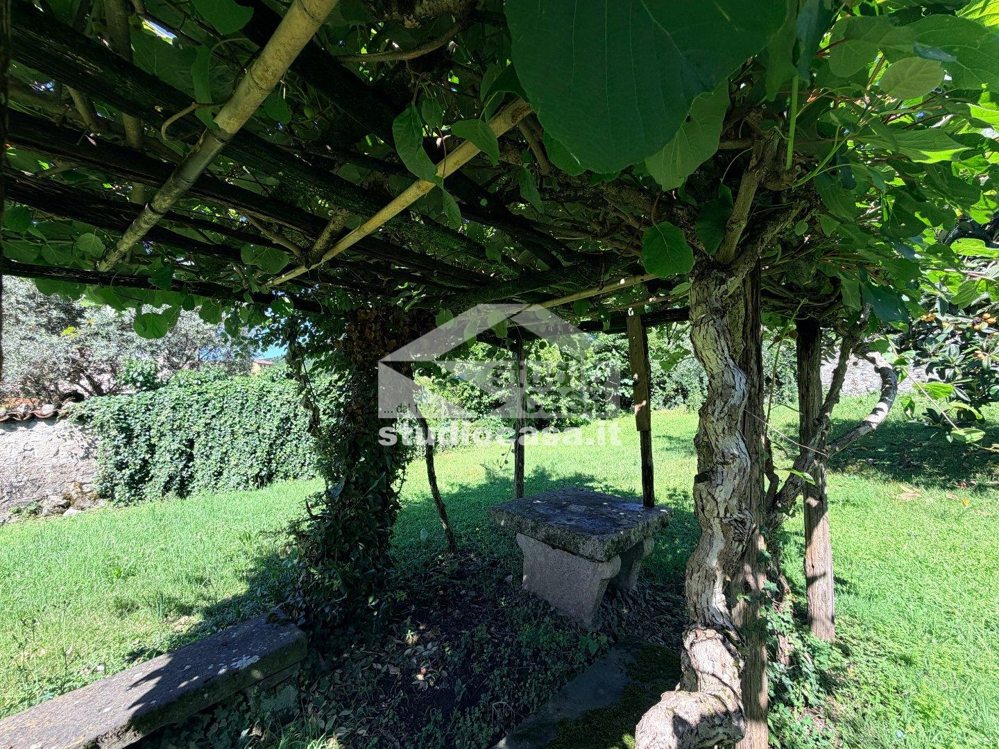 Casa Rustica in vendita a Borgo di Terzo