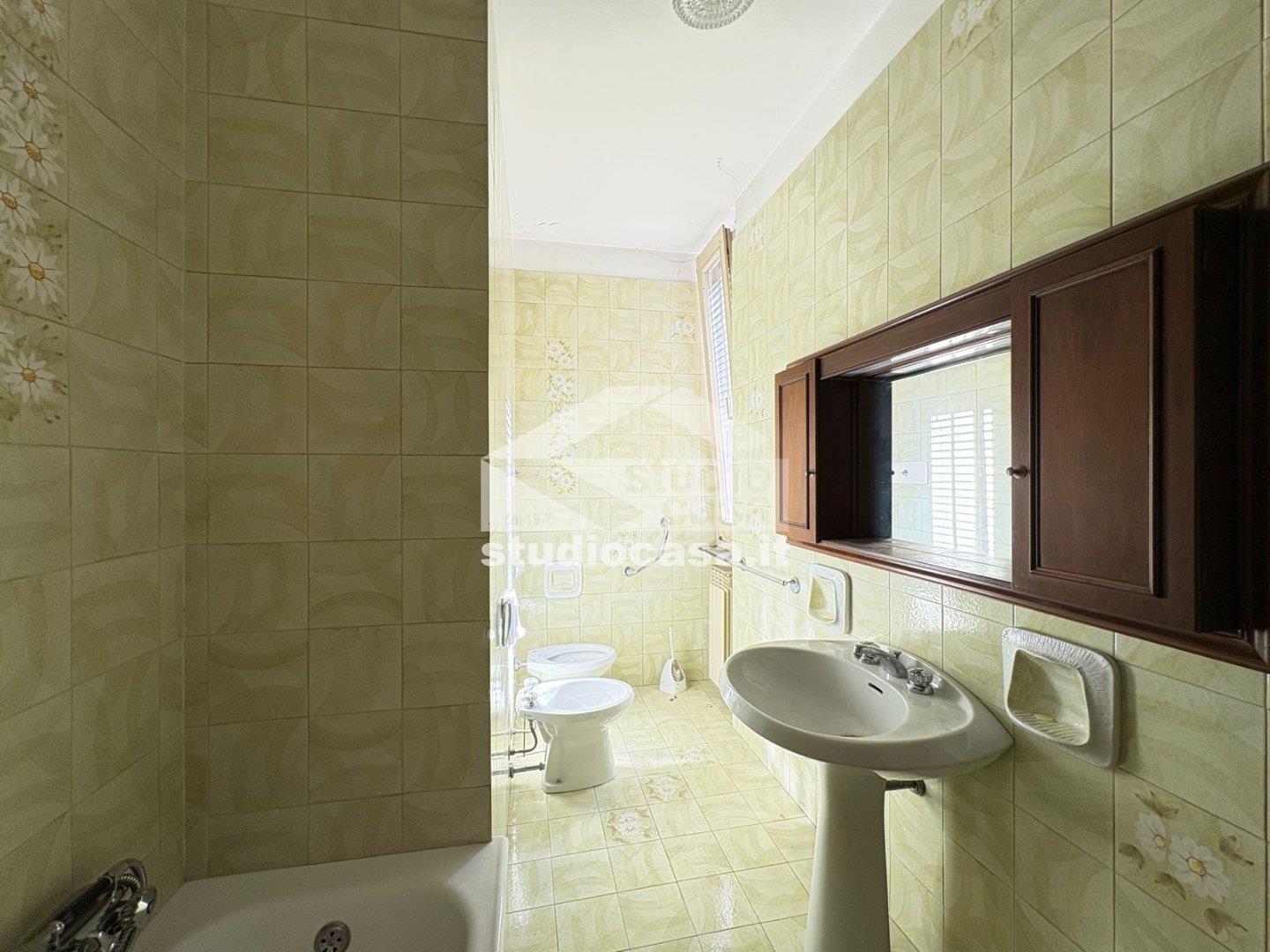 Appartamento in vendita a Costa Volpino