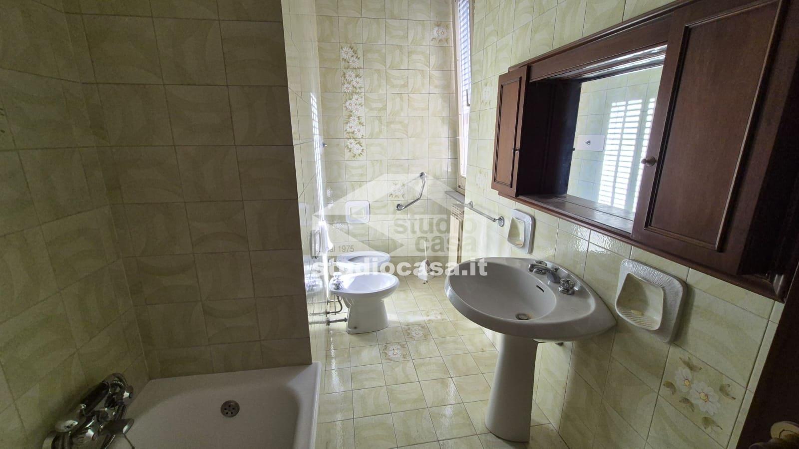 Appartamento in vendita a Costa Volpino