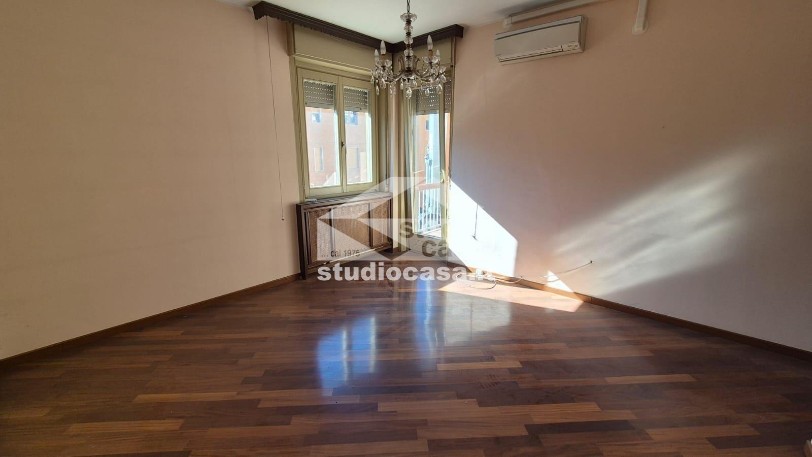 Appartamento in vendita a Costa Volpino