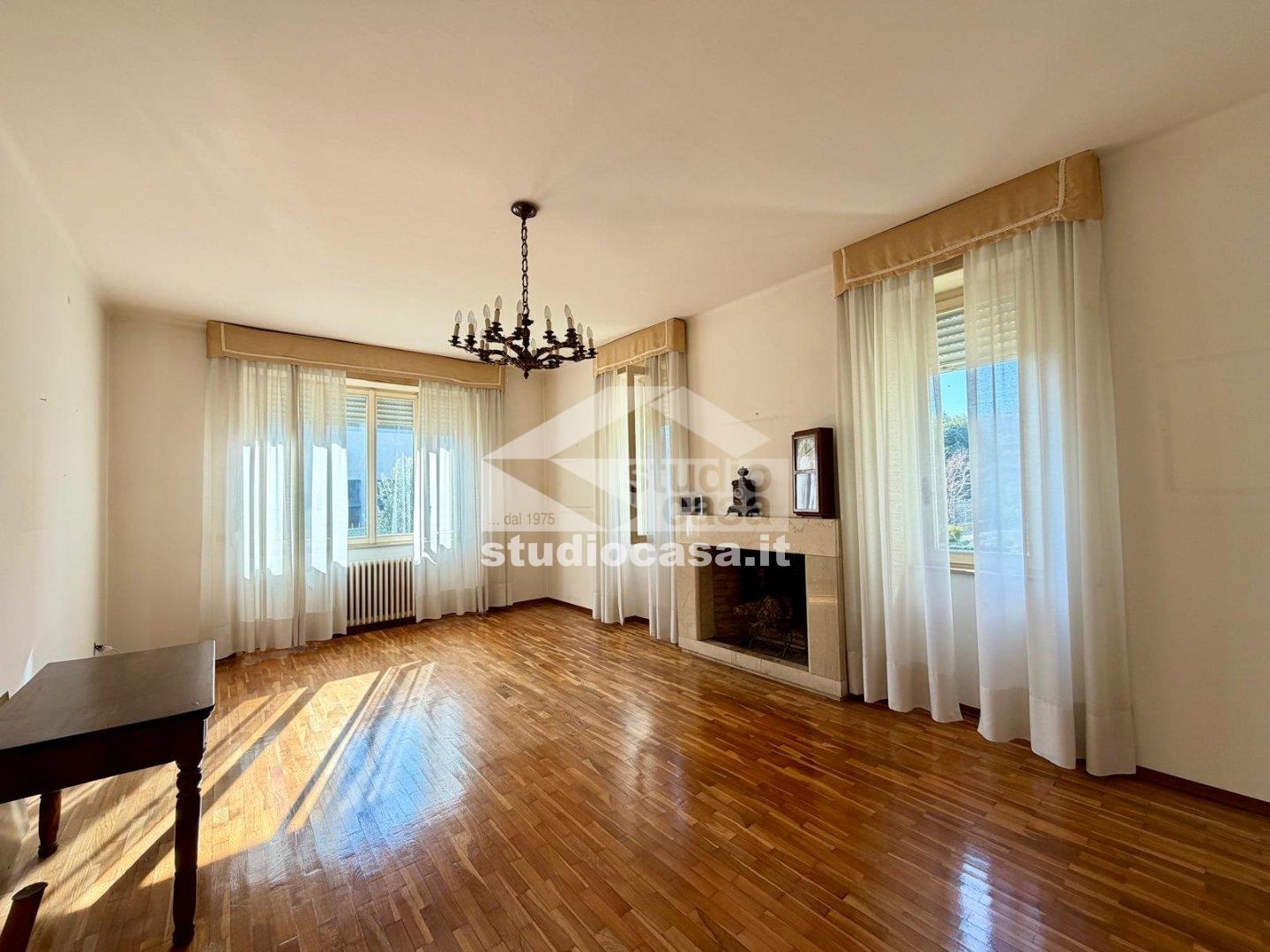 Appartamento in vendita a Lovere