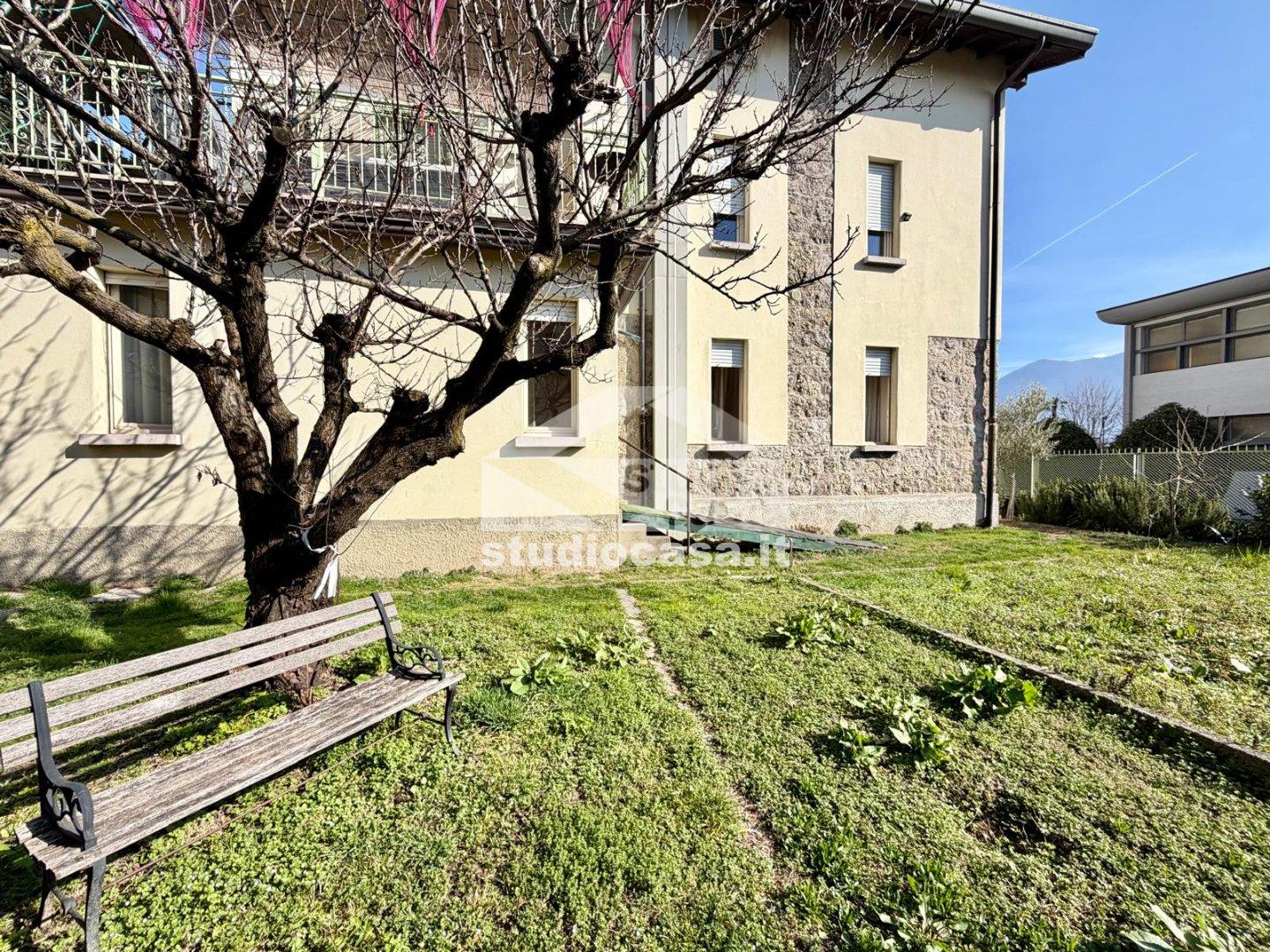 Appartamento in vendita a Lovere