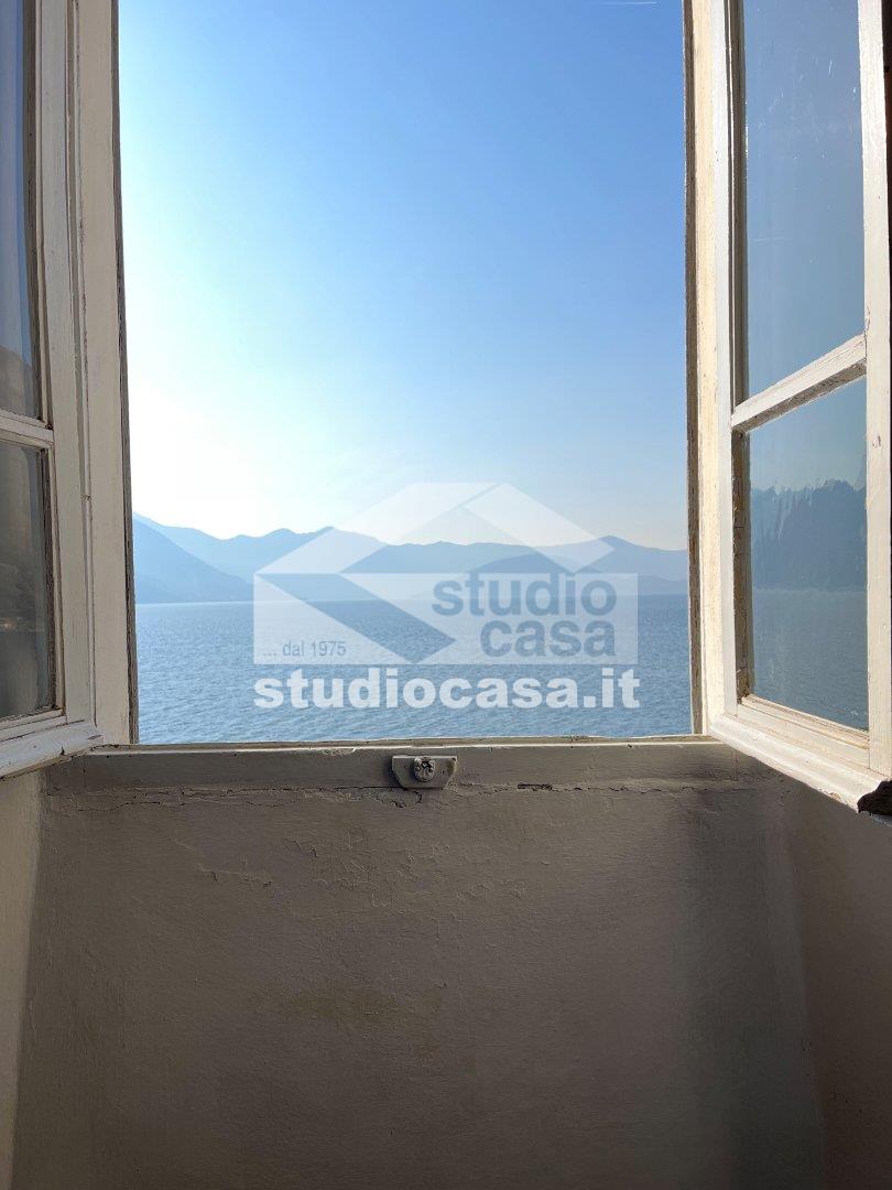 Appartamento in vendita a Riva di Solto