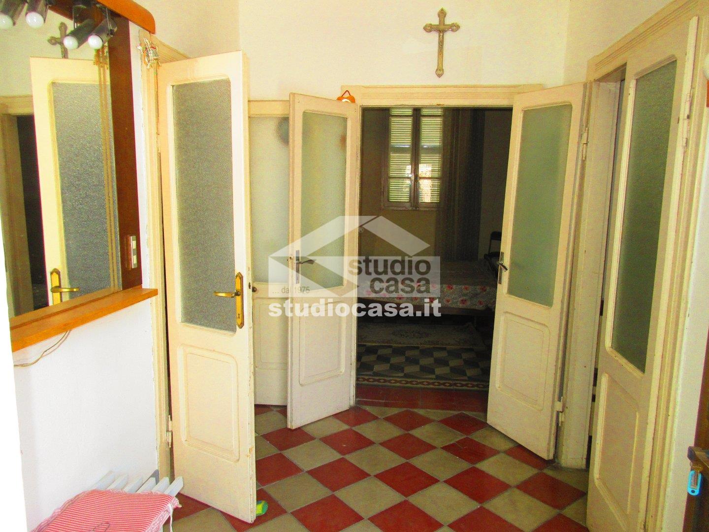 Appartamento in vendita a Riva di Solto