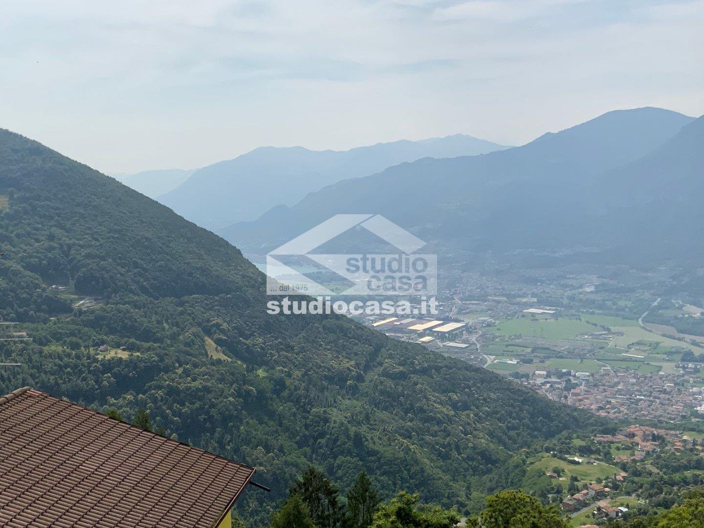 Villa Plurifamiliare in vendita a Pian Camuno