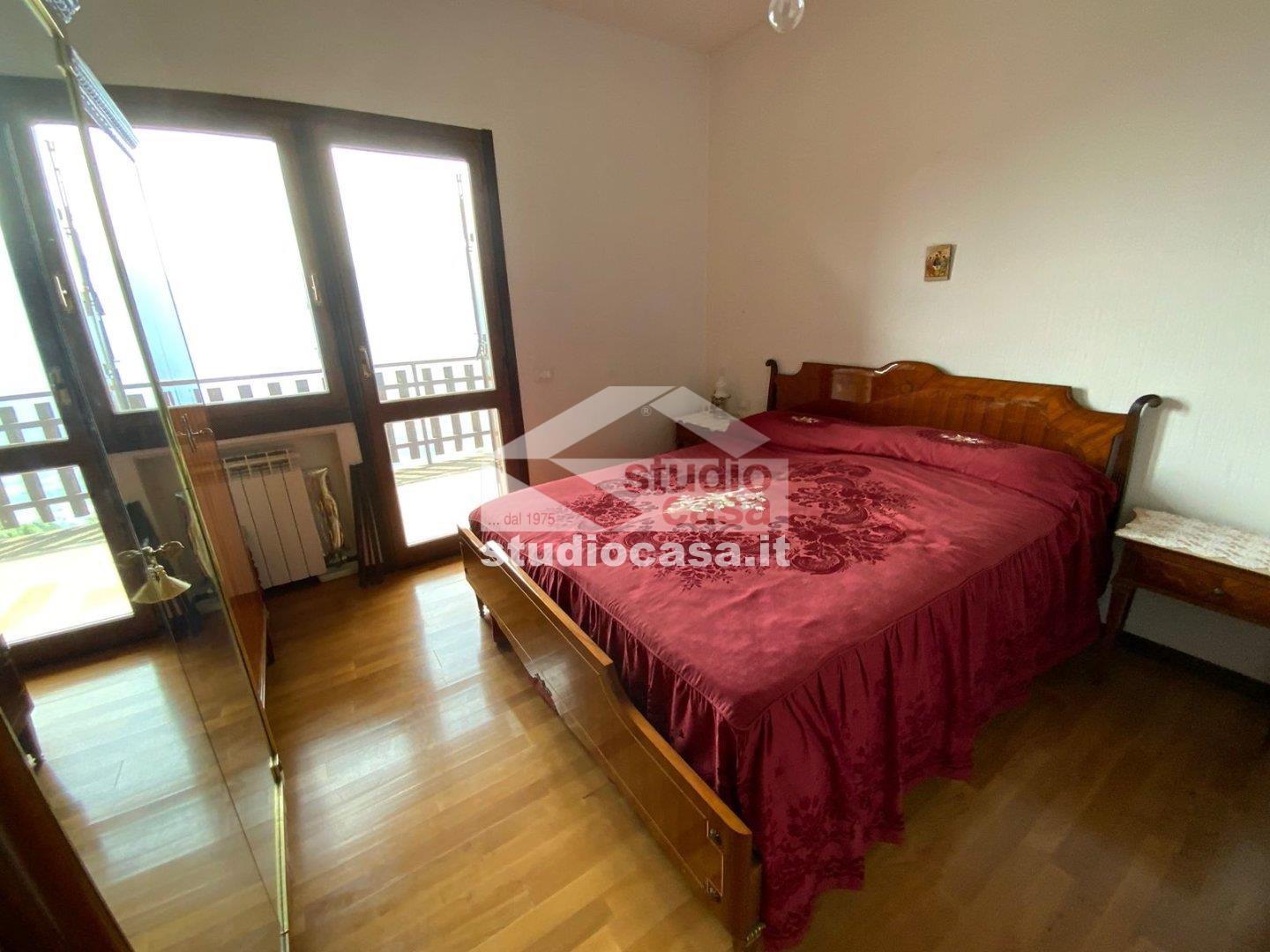 Villa Plurifamiliare in vendita a Pian Camuno