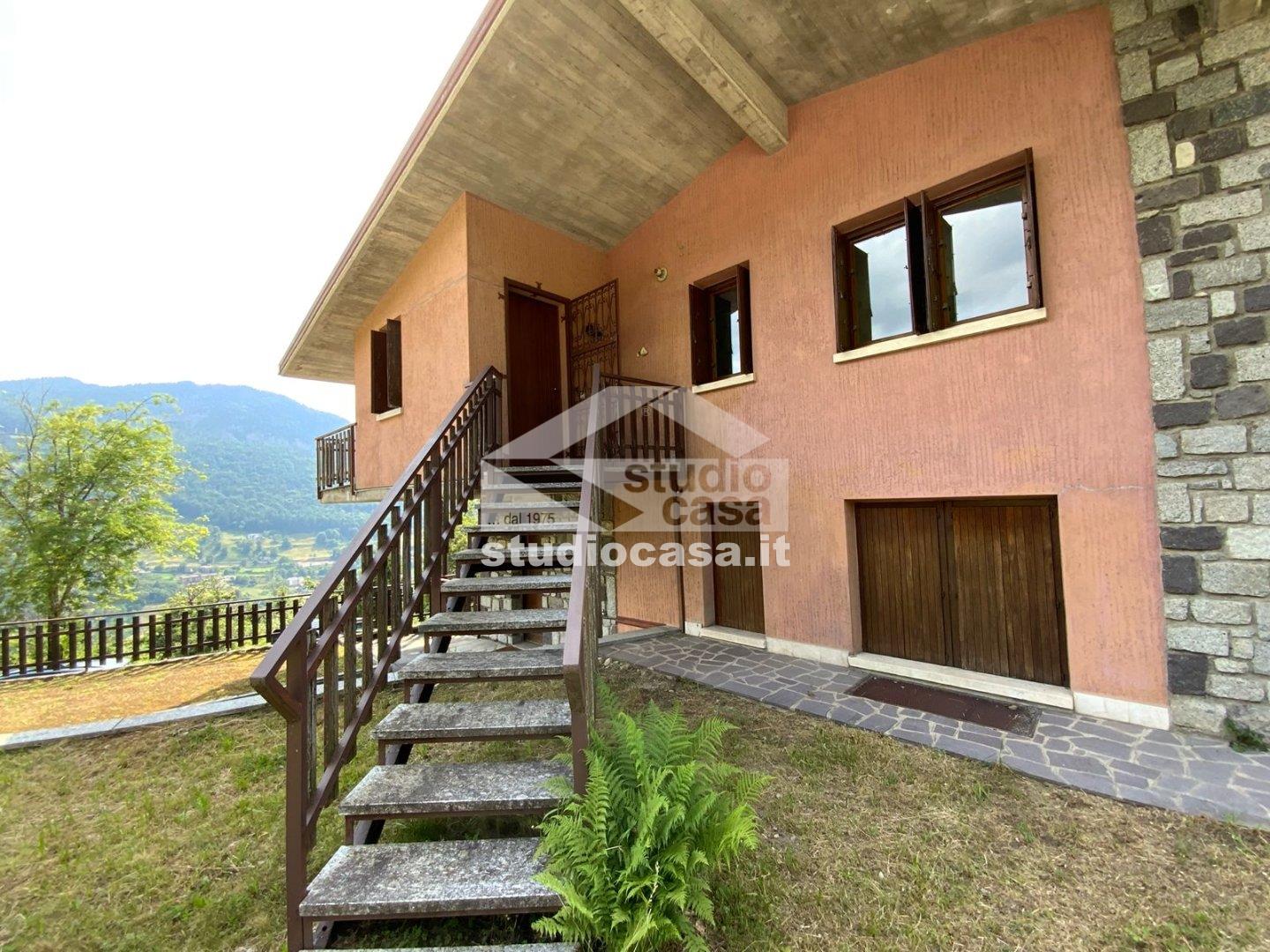 Villa Plurifamiliare in vendita a Pian Camuno